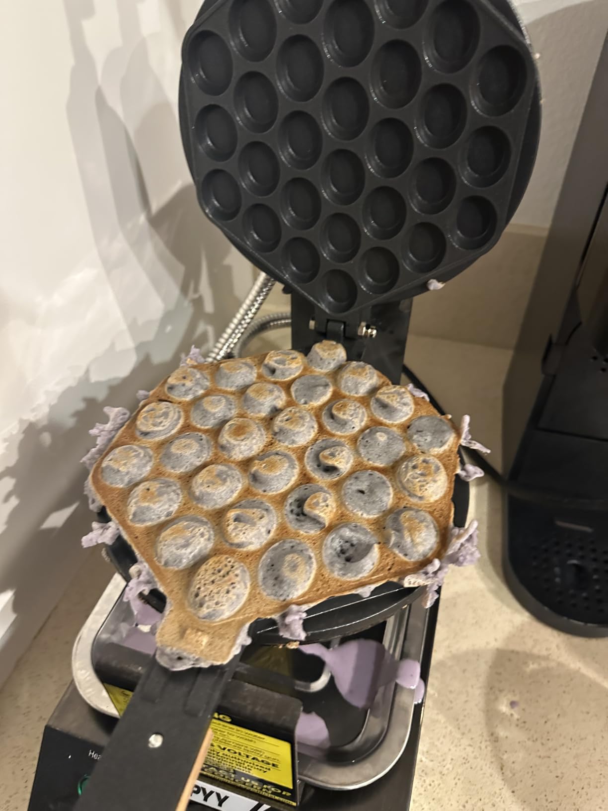 PYY 2-Head Bubble Waffle Maker - 3100W Commercial Hong Kong Egg Waffle Maker,180° Rotate, Non-Stick Plate, 50-250℃ Adjustable Temp, Bubble Waffle Machine for Commercial Use, 110V, Black customer photo 1