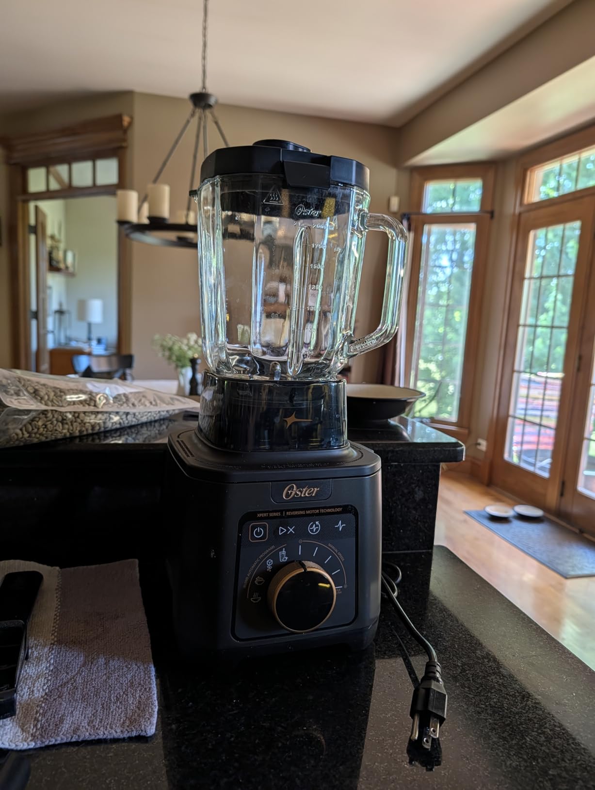 Titan Performance Blender for Smoothies, Salsa, and Soups, 84oz Glass Jar, 2200-Watts, Reversible Motor, Self-Cleaning customer photo 2