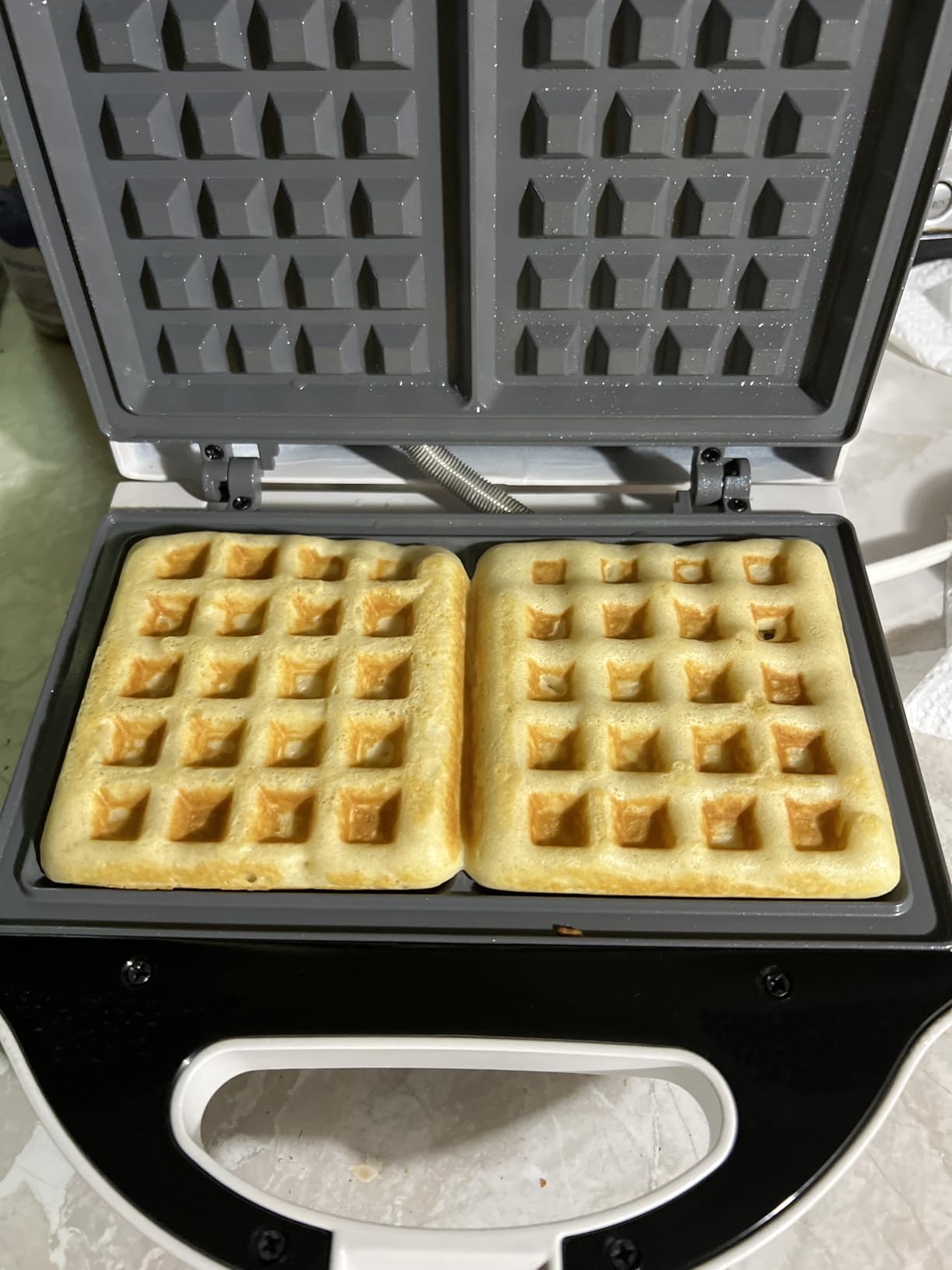 AshGlen Ice Cream Cones Maker, Waffle Cone Maker Machine with Browning Control, 1200W Double Side Even Heating, 7.5