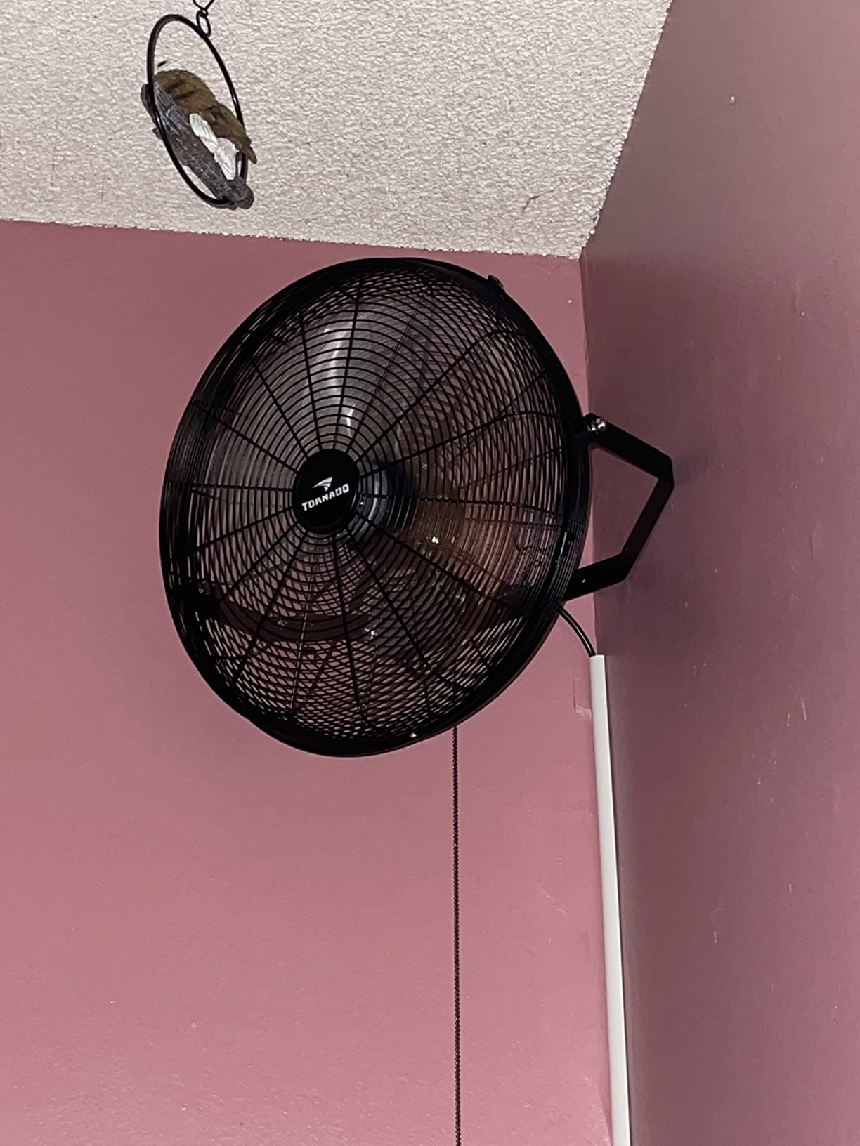 Tornado 20 Inch High Velocity Industrial Wall Fan, 4750 CFM, 3-Speed, 6-FT Power Cord, UL Safety Listed for Industrial, Commercial, and Residential Use, Black customer photo 2