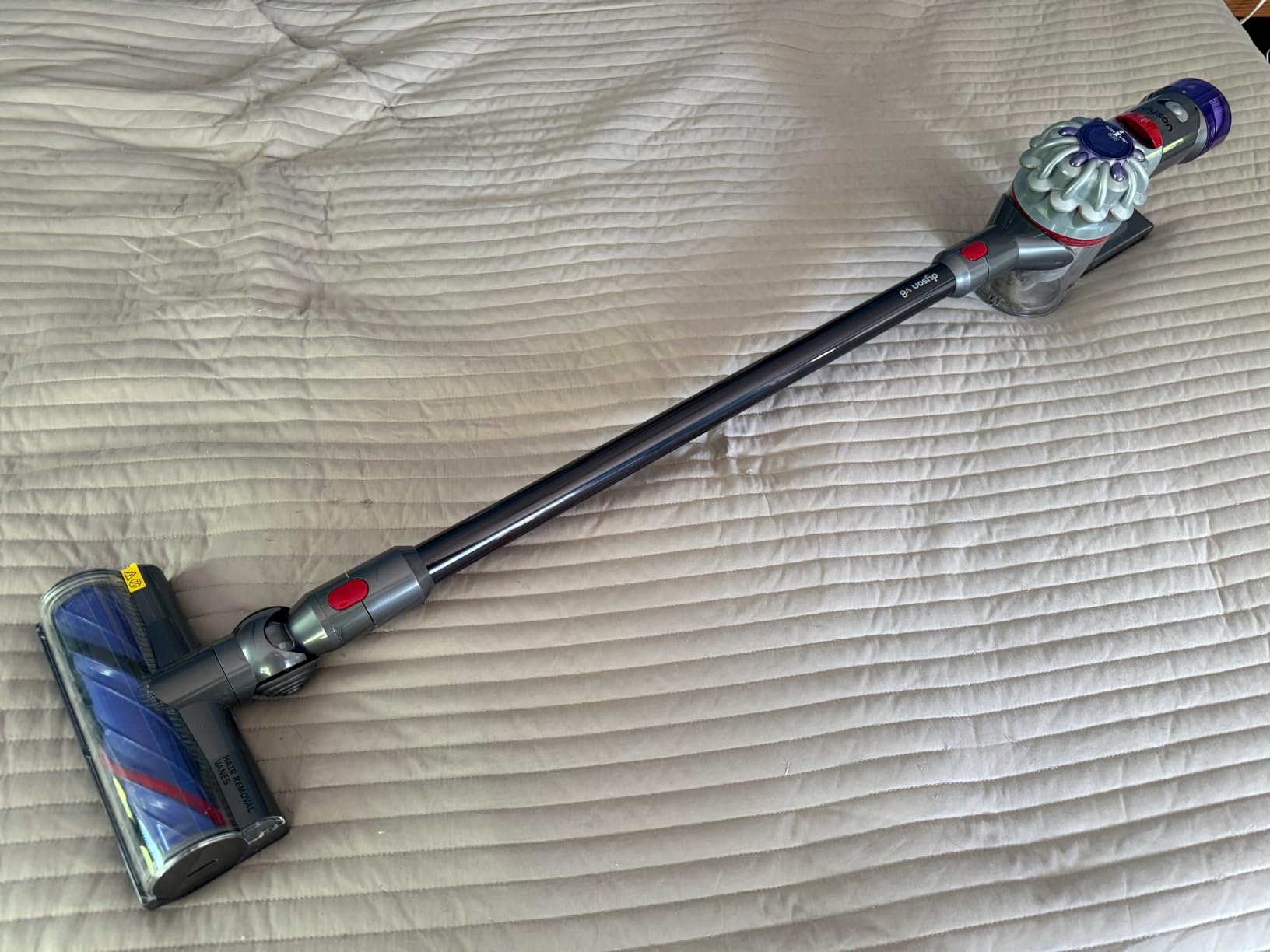 Dyson V8 Cordless Vacuum customer photo 1