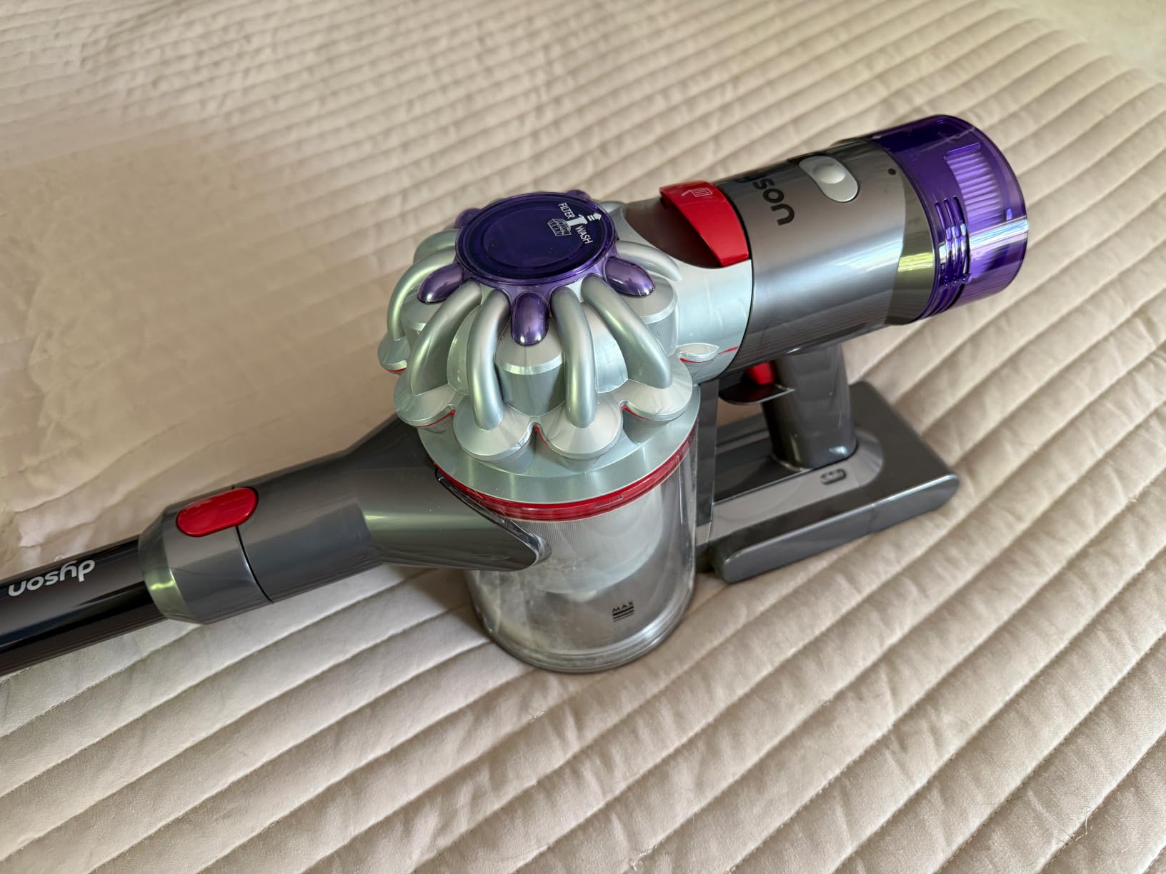 Dyson V8 Cordless Vacuum customer photo 2