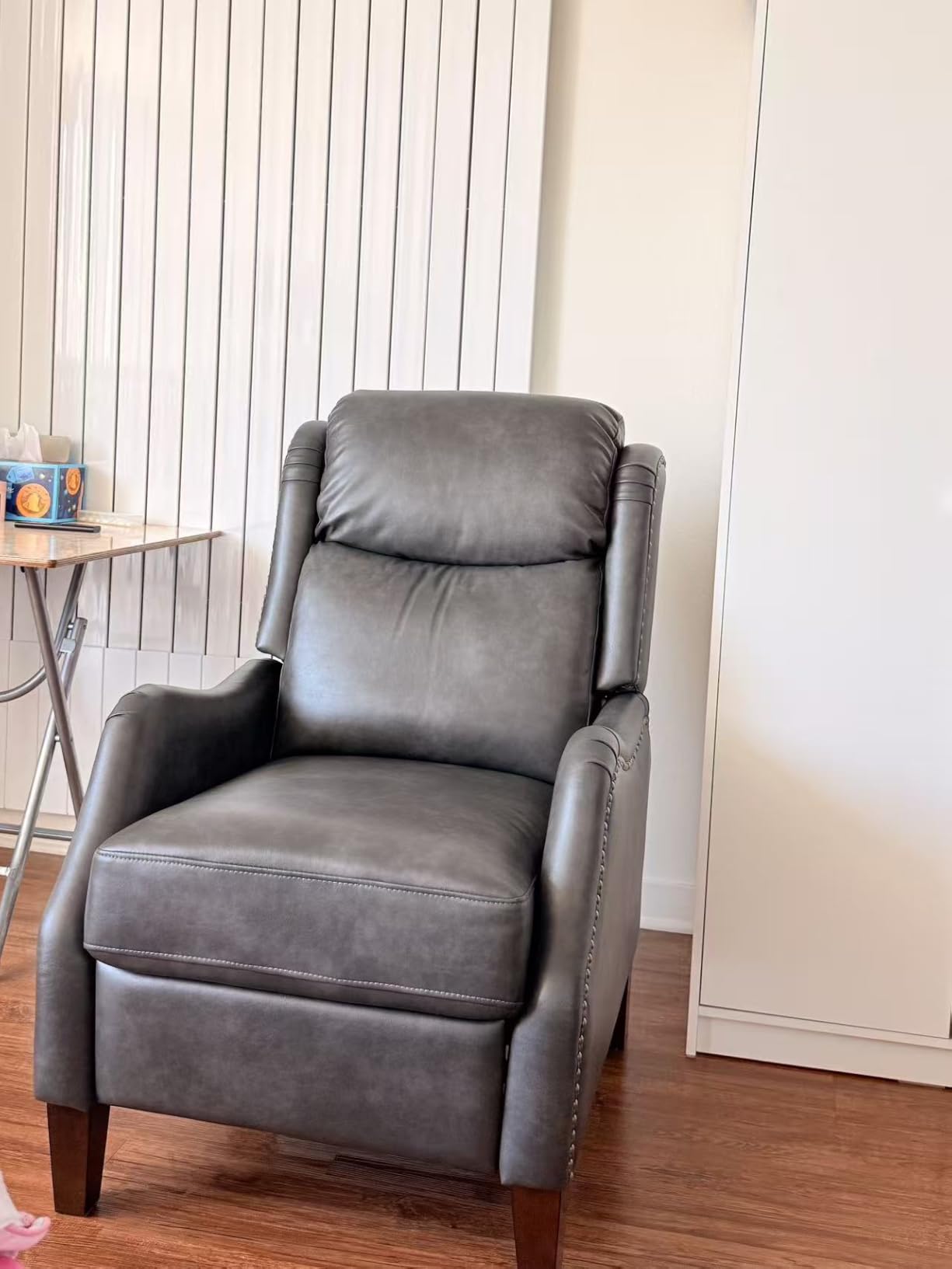 KISLOT Faux Leather Pushback Recliner Chair with Rivet Trim, Vintage Manual Accent Armchair, Single Sofa for Living Room Bedroom Office customer photo 2