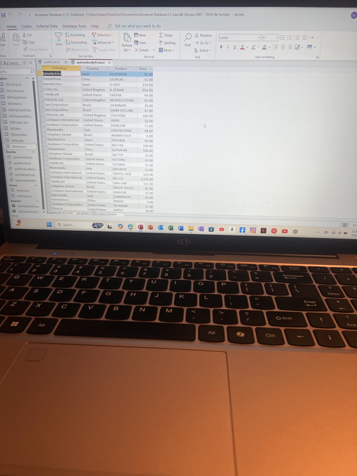 NIMO 17.3 AI-Creator-Laptop, 6-Core AMD R5 6600H 32GB RAM 1TB SSD (Beat i7-1355U up to 4.5GHz) Radeon 660M, FHD IPS 100W Fast PD for Video Editing, Multitasking, Remote Work & Study, 2-Yr Warranty customer photo 1