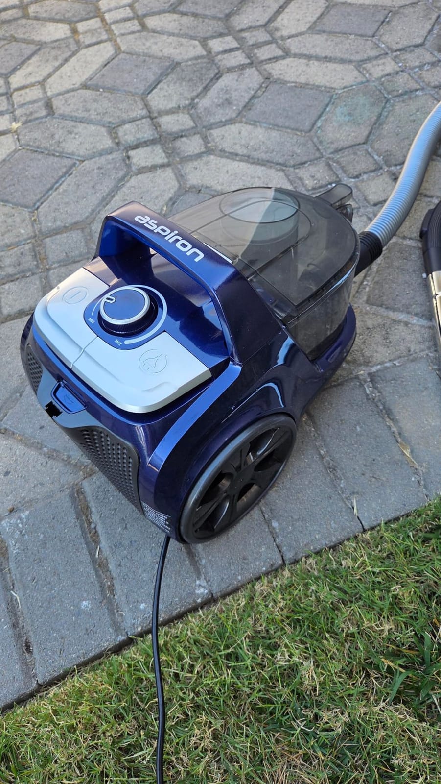 Aspiron Canister Vacuum, Upgraded 1600W Bagless Canister Vacuum Cleaner | Auto Cord Rewind, H13 HEPA Filter, 4Qt Large Capacity, 5 Tools for Hard Floors, Carpet, Pet, Upholstery, Tiles, Champagne customer photo 1