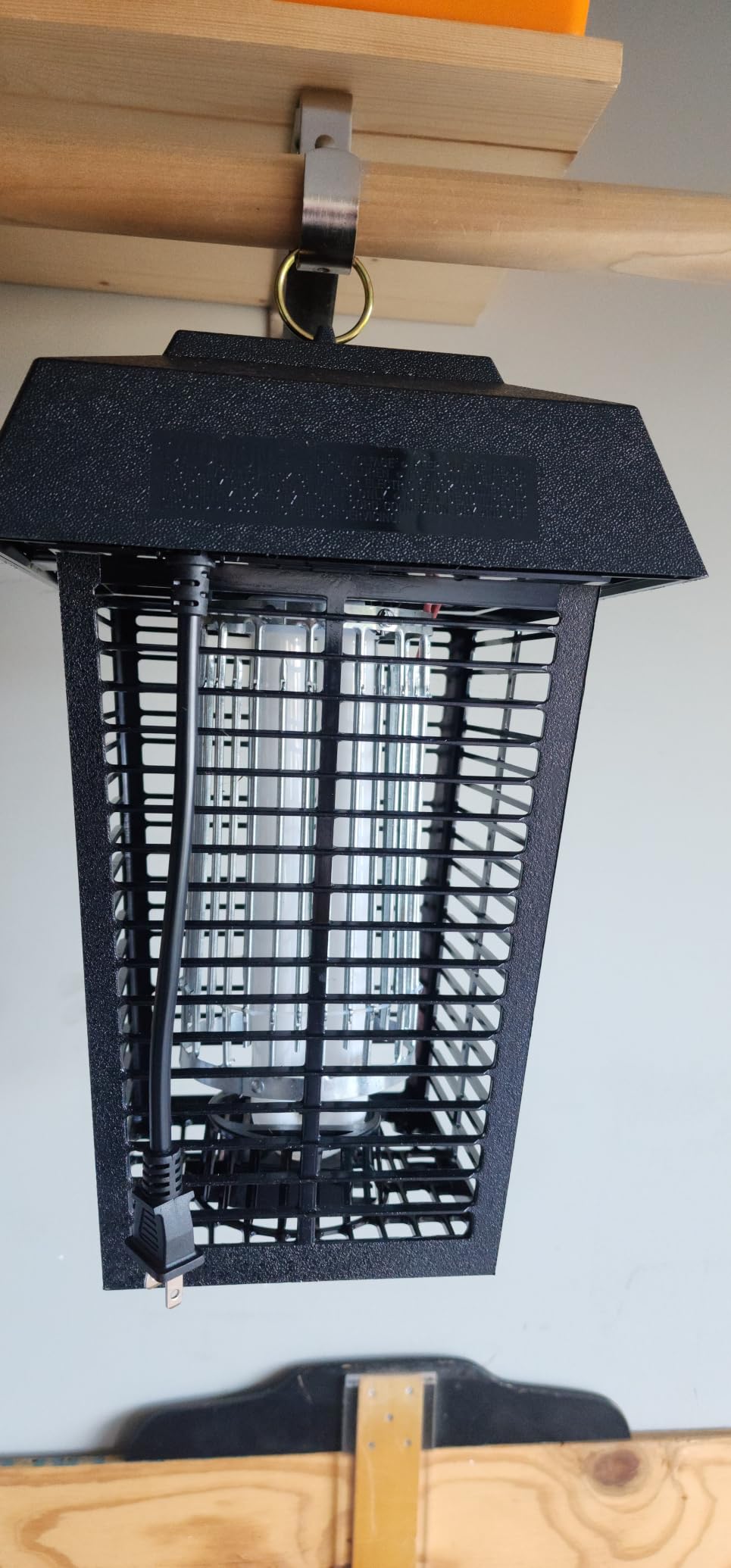Flowtron Bug Zapper, 1 Acre Outdoor, 40W UV Bulb, 5600V, Octenol Attractant customer photo 2