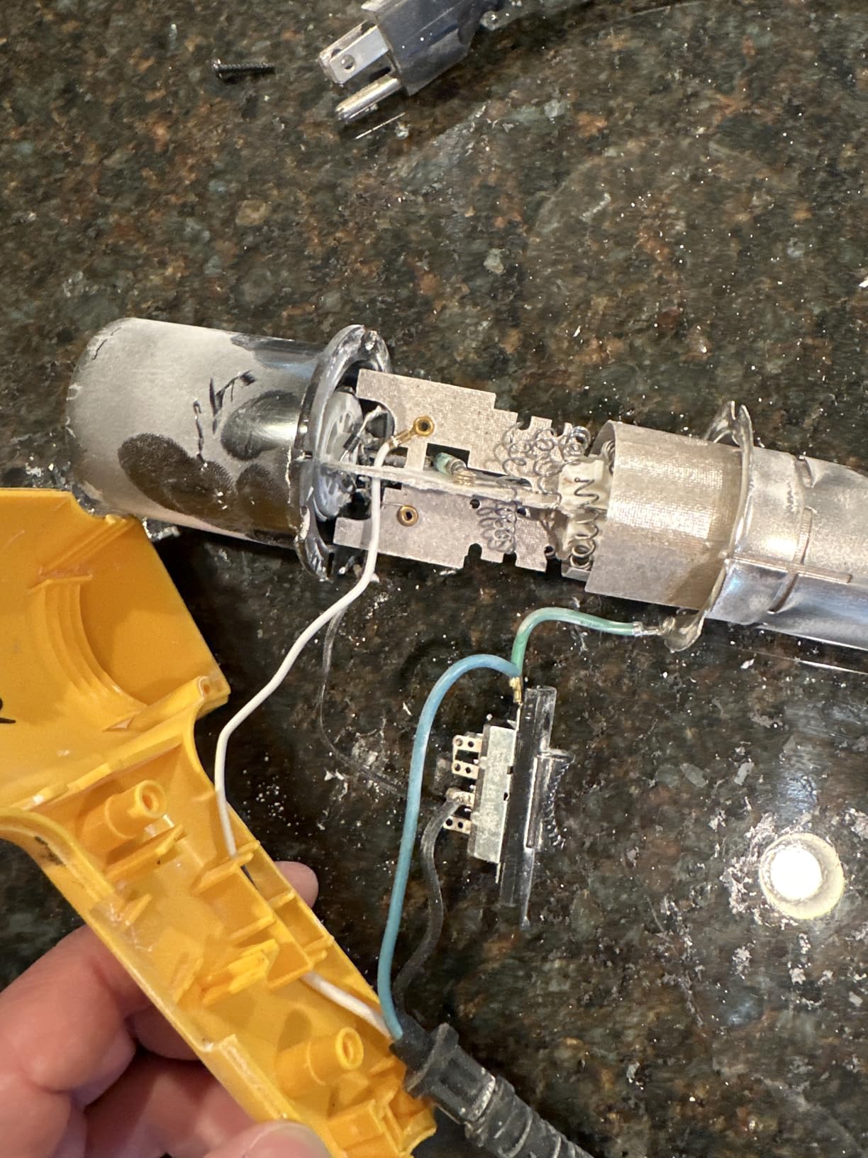 Wagner Spraytech HT1000 Dual-Temperature Heat Gun, low 750℉, high 1000℉ customer photo 2