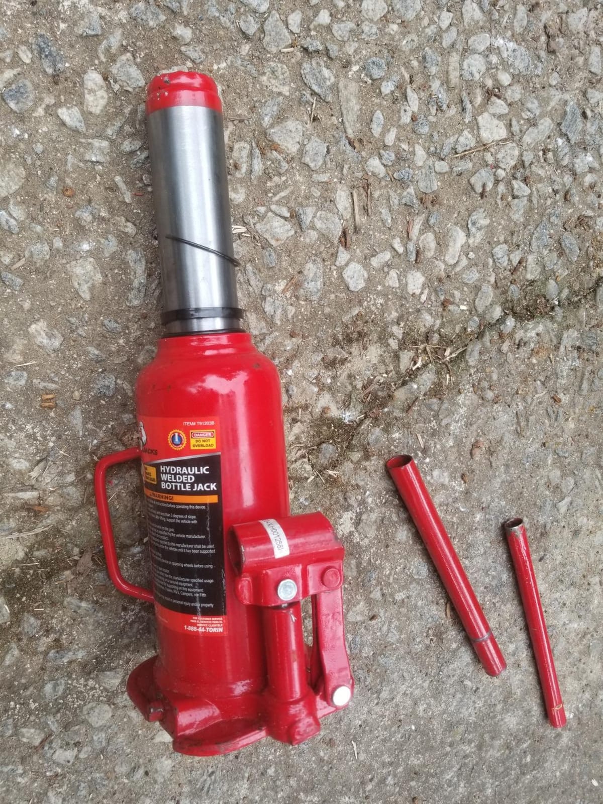 BIG RED T91203B Torin Hydraulic Welded Bottle Jack, 12 Ton (24,000 lb) Capacity, Red customer photo 1