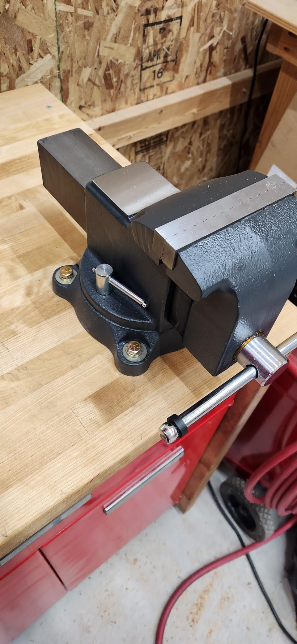 Wilton shop bench vise, 8