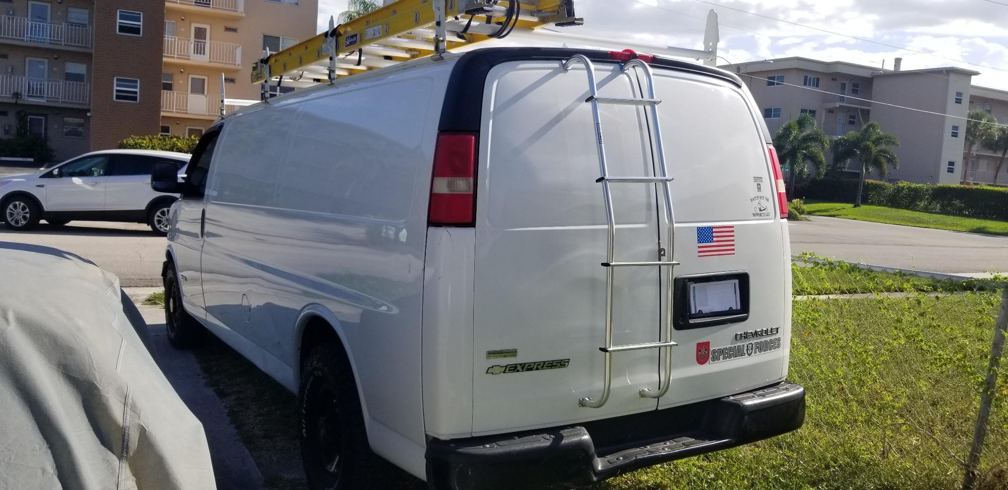 Surco 103H Aluminum 4-Step Van Ladder, Hook-Over Rear Door Mount, Fits Chevy GMC Dodge Vans, 250 lb Capacity, Made in USA customer photo 2