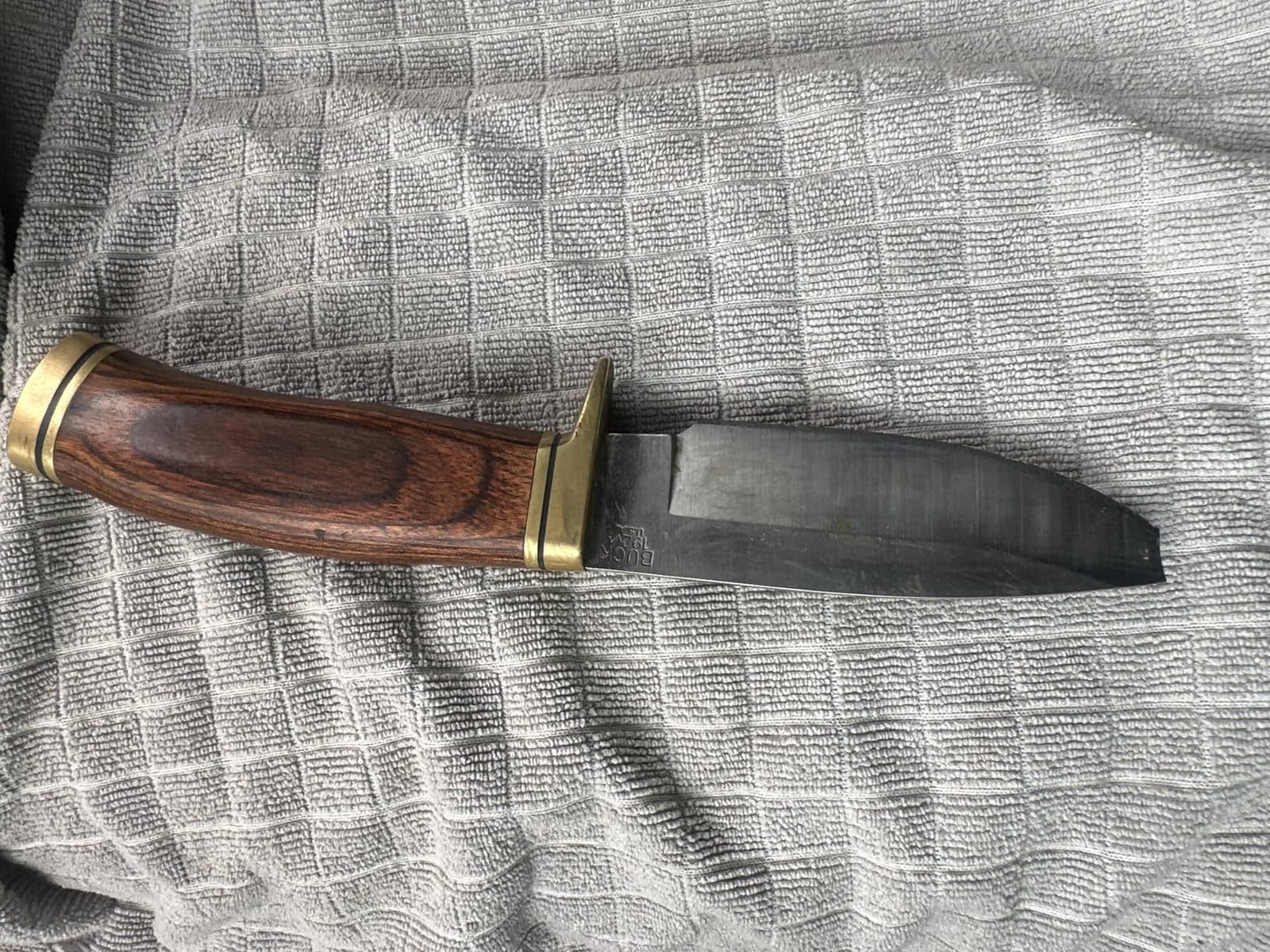 Buck Knives 192 Vanguard Hunting Knife with Sheath, DymaLux Handle, 6.3 oz customer photo 1