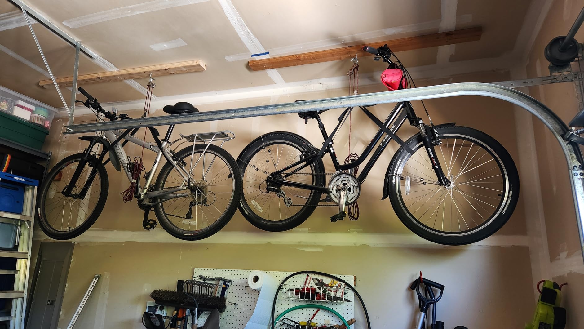 HARKEN Hoister - Overhead Garage Storage 1 Point Hoist System for Bikes, Ladders (45lb Capacity, 10ft Ceiling) Space-Saving Organization, Easy One-Person Operation, Safe Anti-Drop, Self-Leveling customer photo 2