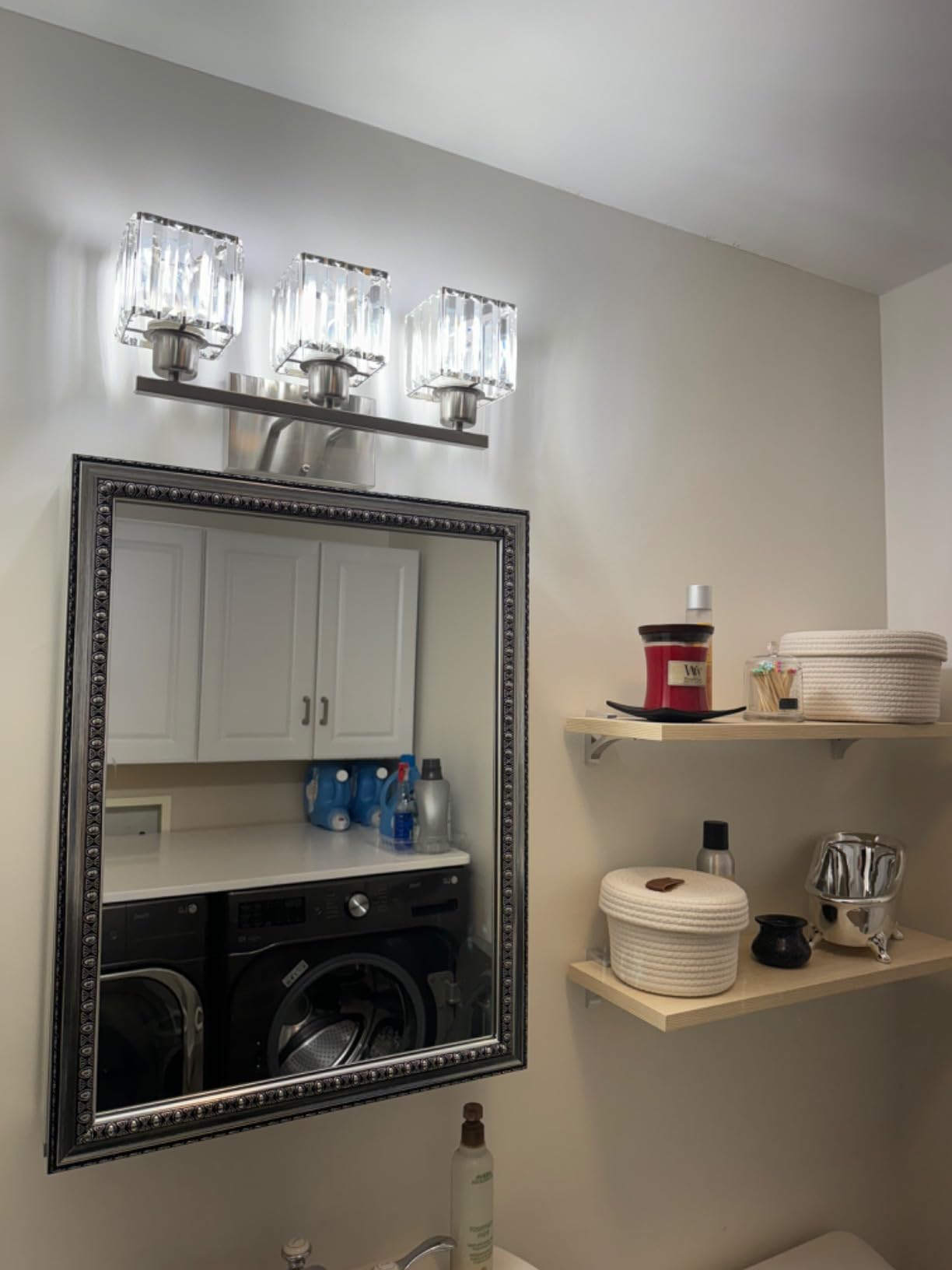 Kohler CB-CLW2026SS Aluminum Bathroom Medicine Cabinet with Mirror, Decorative Silver Framed Mirror Door, Adjustable Shelves, Rectangular Frame, 20 in. W x 26 in. H customer photo 1