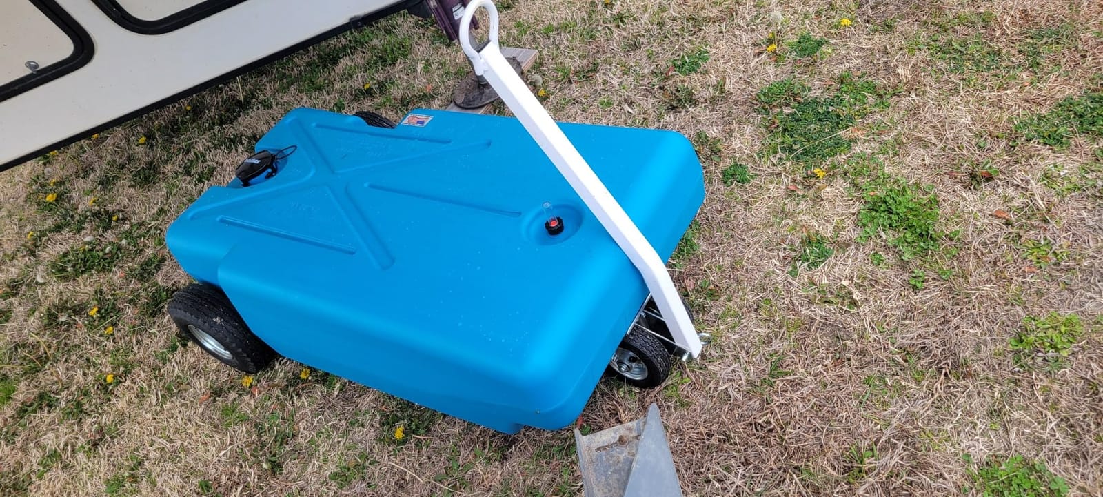 Barker 4-Wheeler Tote Tank - 42 Gallon Capacity (30844) customer photo 1