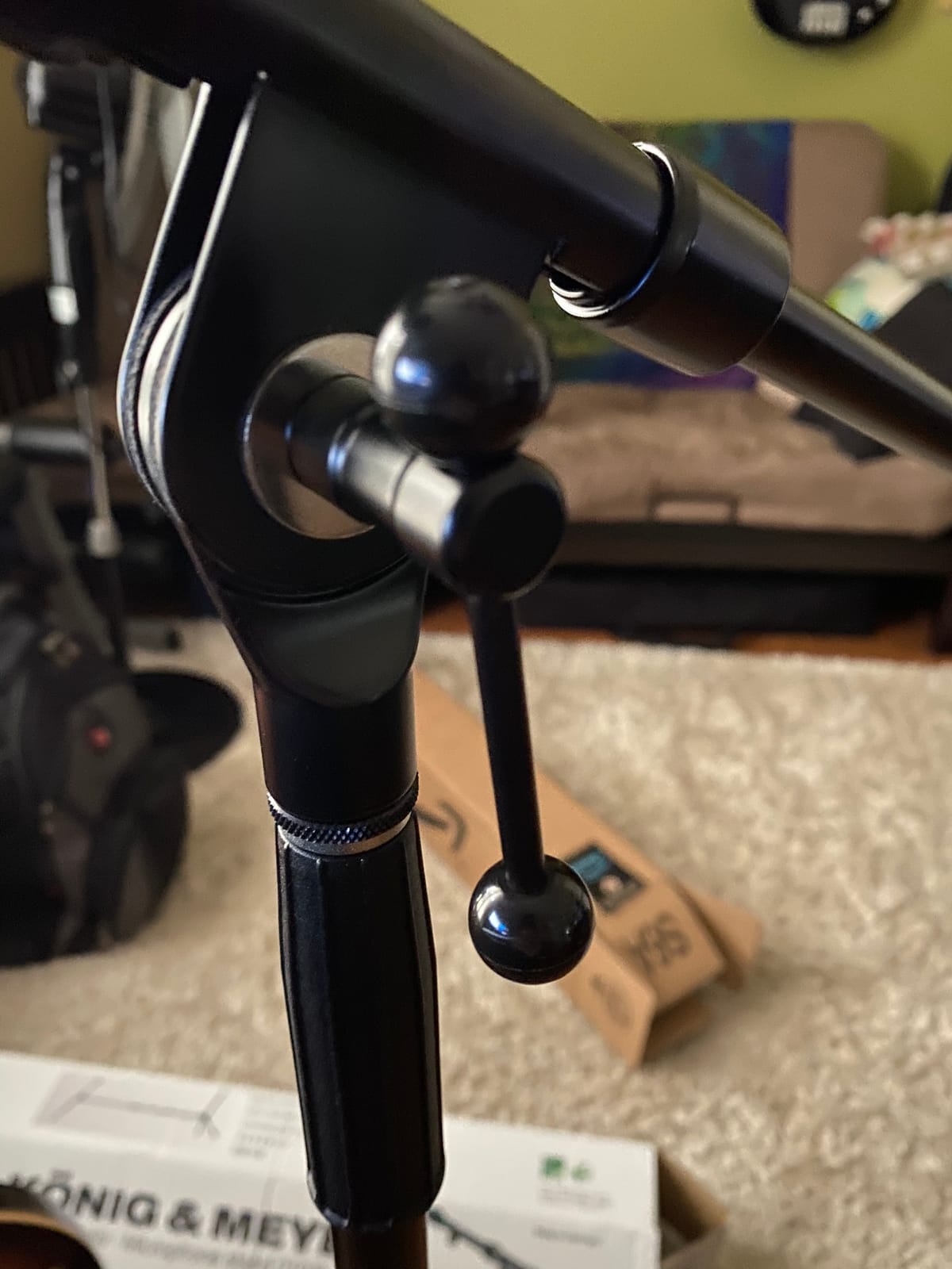 K&M König & Meyer 21090.500.55 Tripod Microphone Stand - Adjustable Telescoping 2-Piece Boom Arm - Professional Grade - Heavy Duty with Folding Leg Base - German Made Black customer photo 1