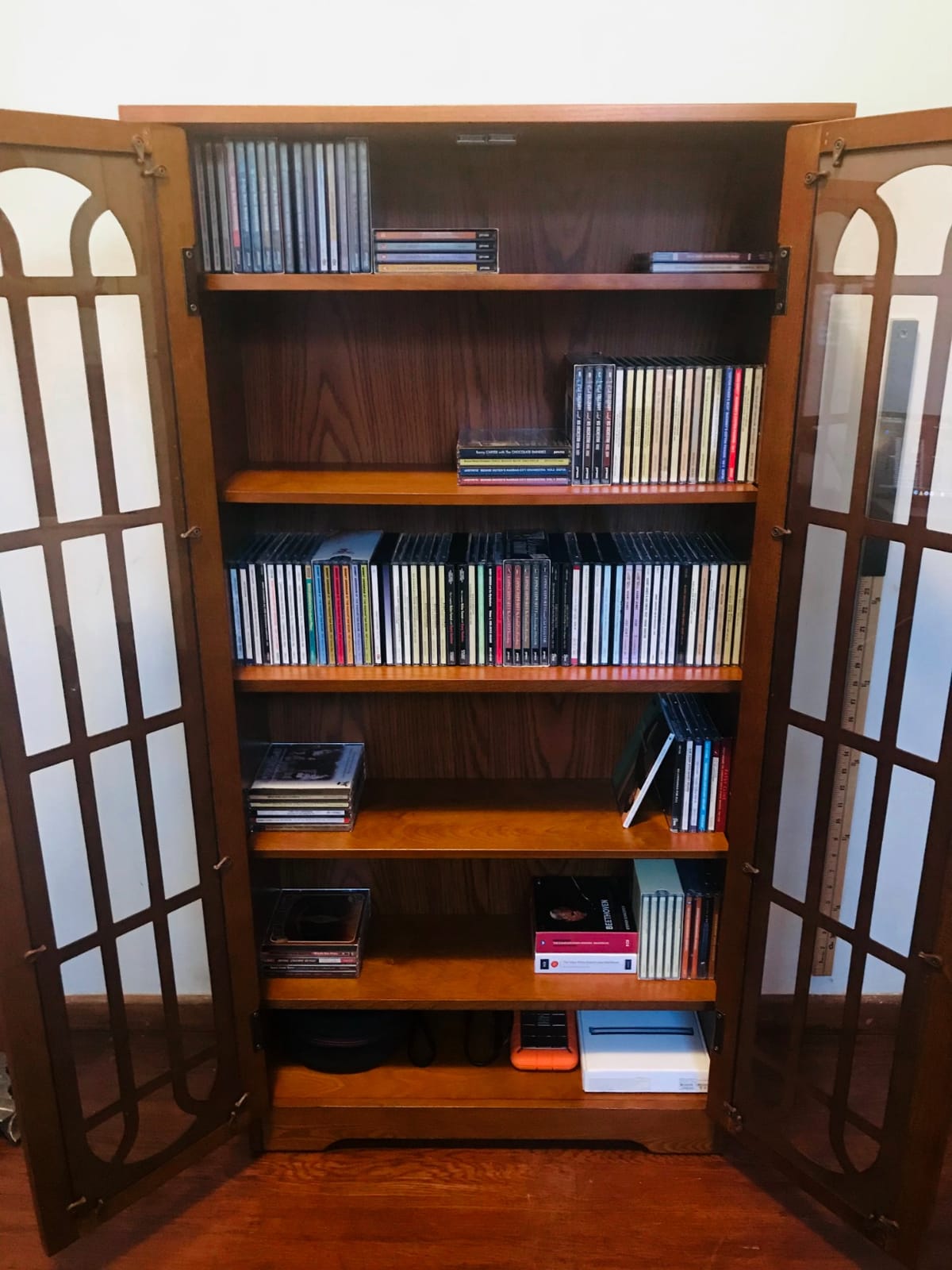 Furniture HotSpot Window Pane Media Cabinet - Oak customer photo 1