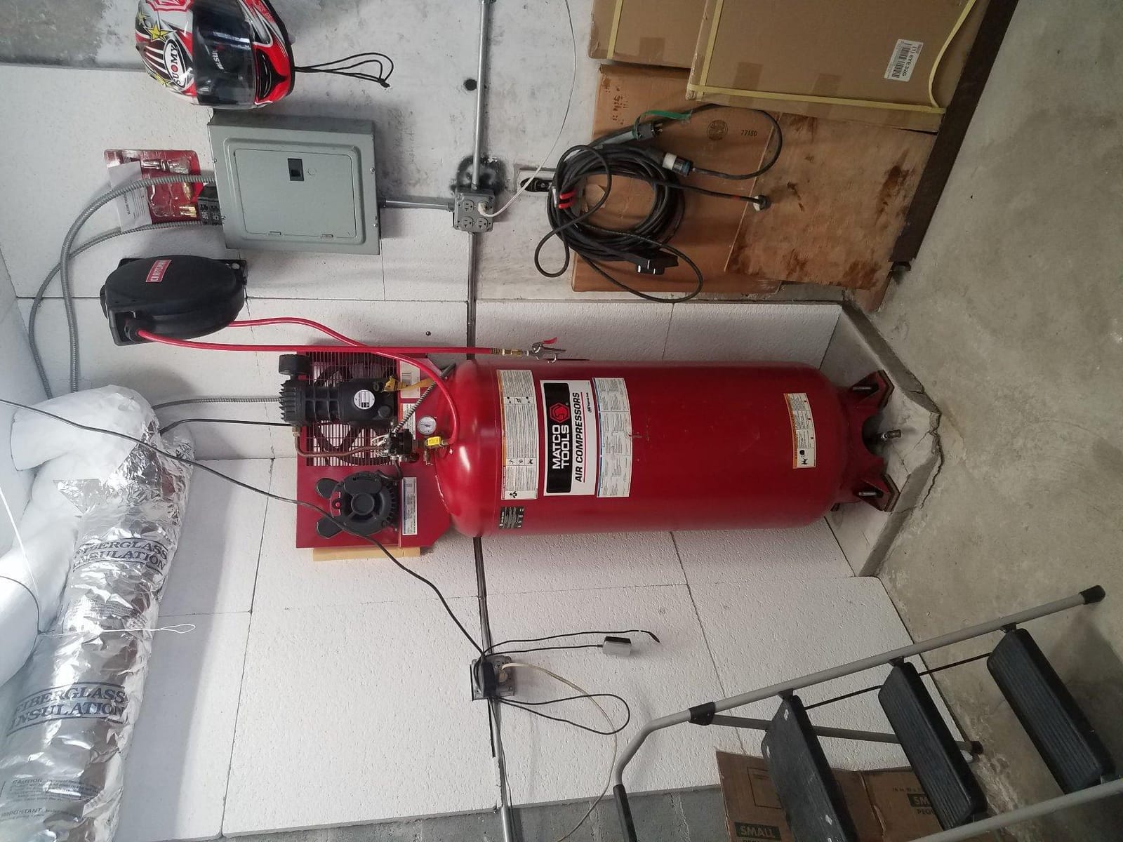Ingersoll Rand SS3L3 Single Stage Air Compressor, 3 HP, 60 Gal Vertical customer photo 1