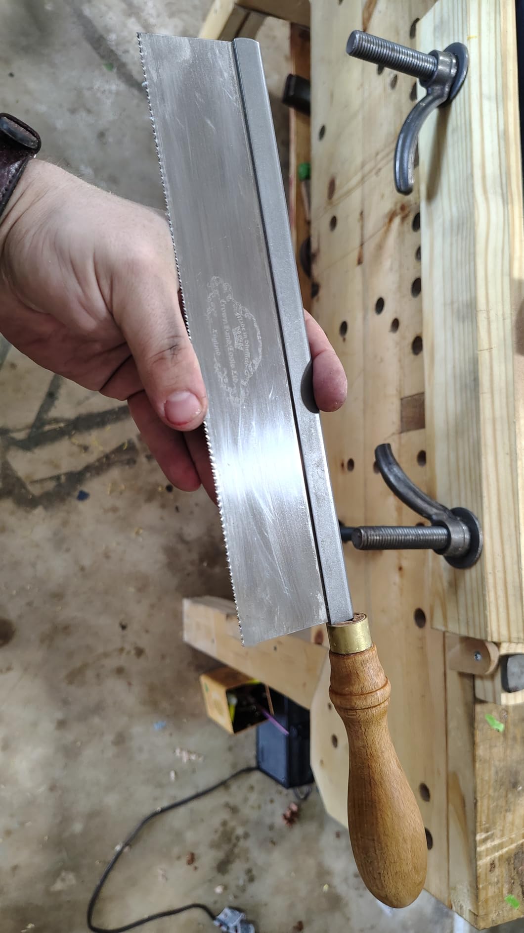 Crown FLINN1 10-Inch Dovetail Saw customer photo 1