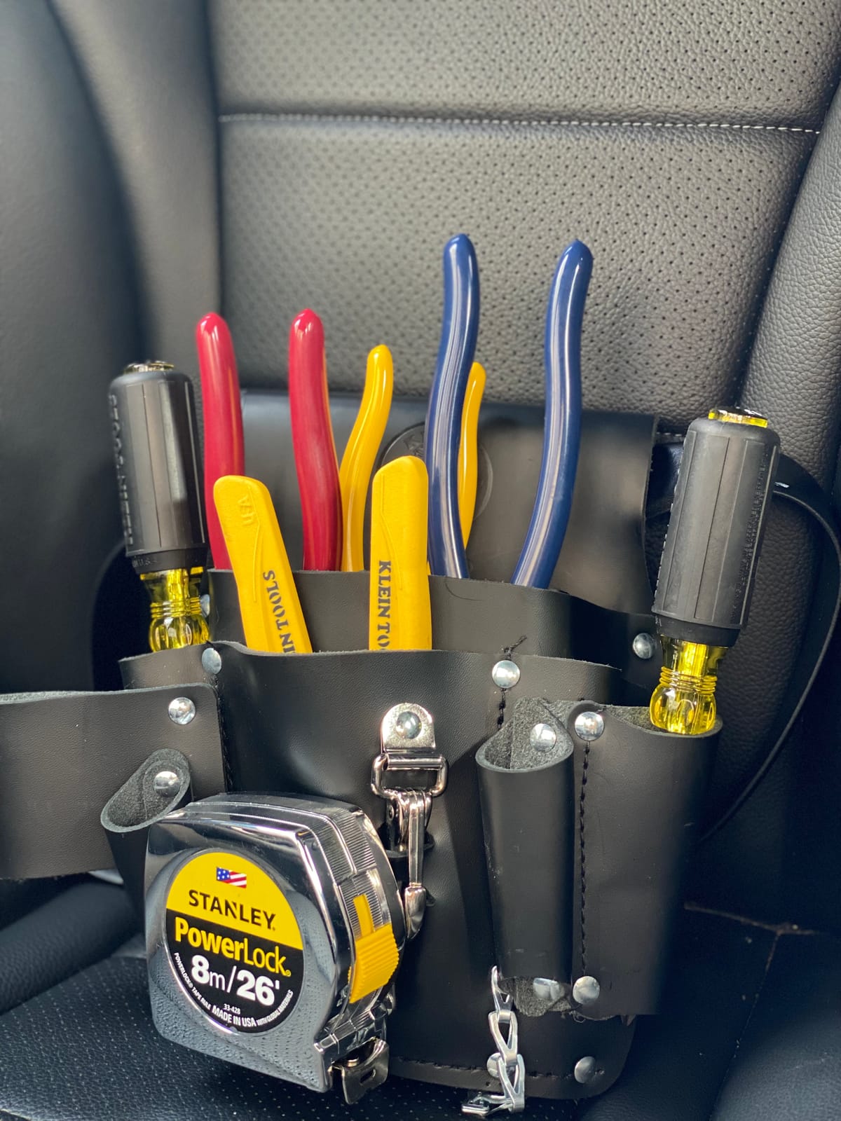 Klein Tools 5178 Pocket Tool Pouch, Leather, Tunnel Loop Belt Connection, Black customer photo 2