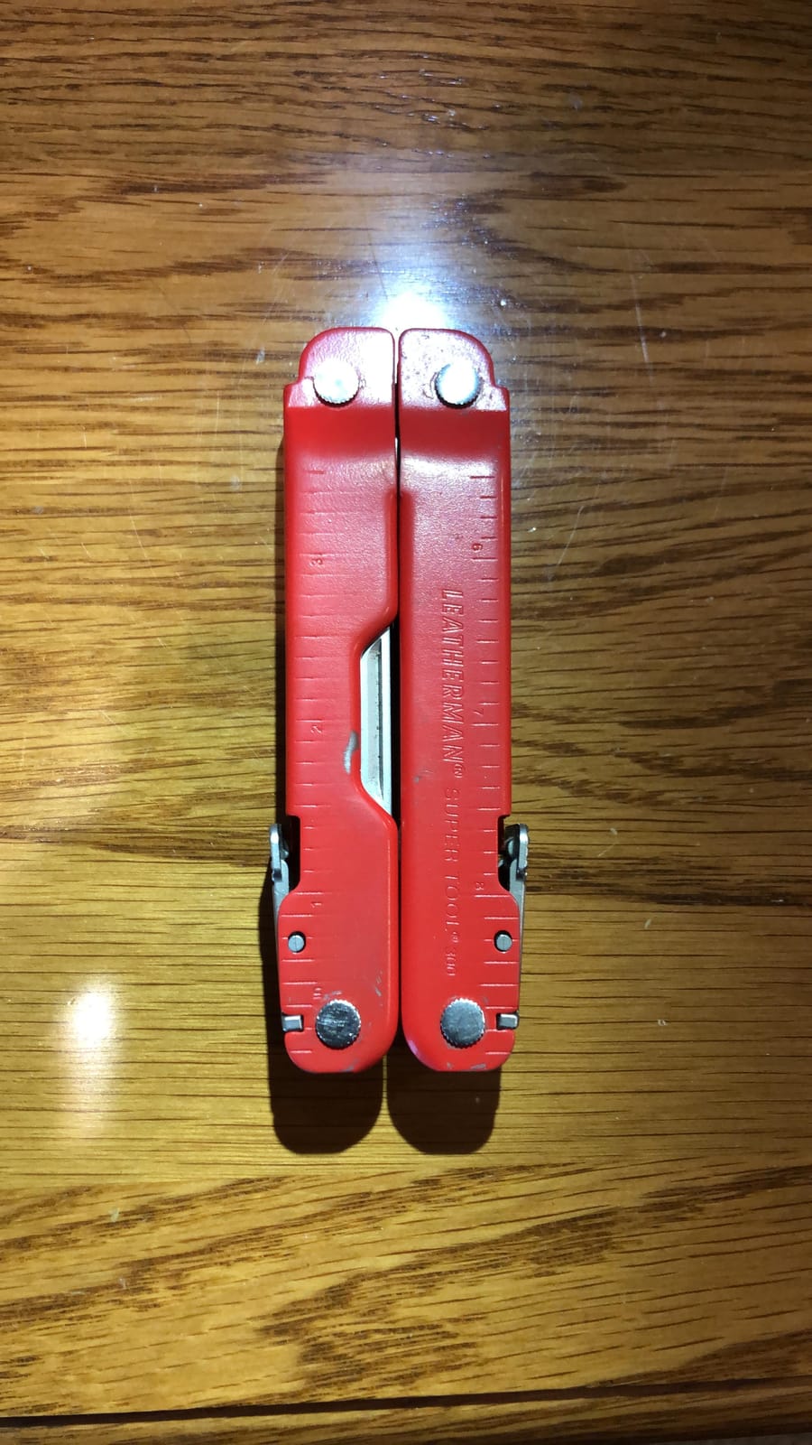 LEATHERMAN Super Tool 300 Multitool with Premium Replaceable Wire Cutters and Saw, Stainless Steel customer photo 2