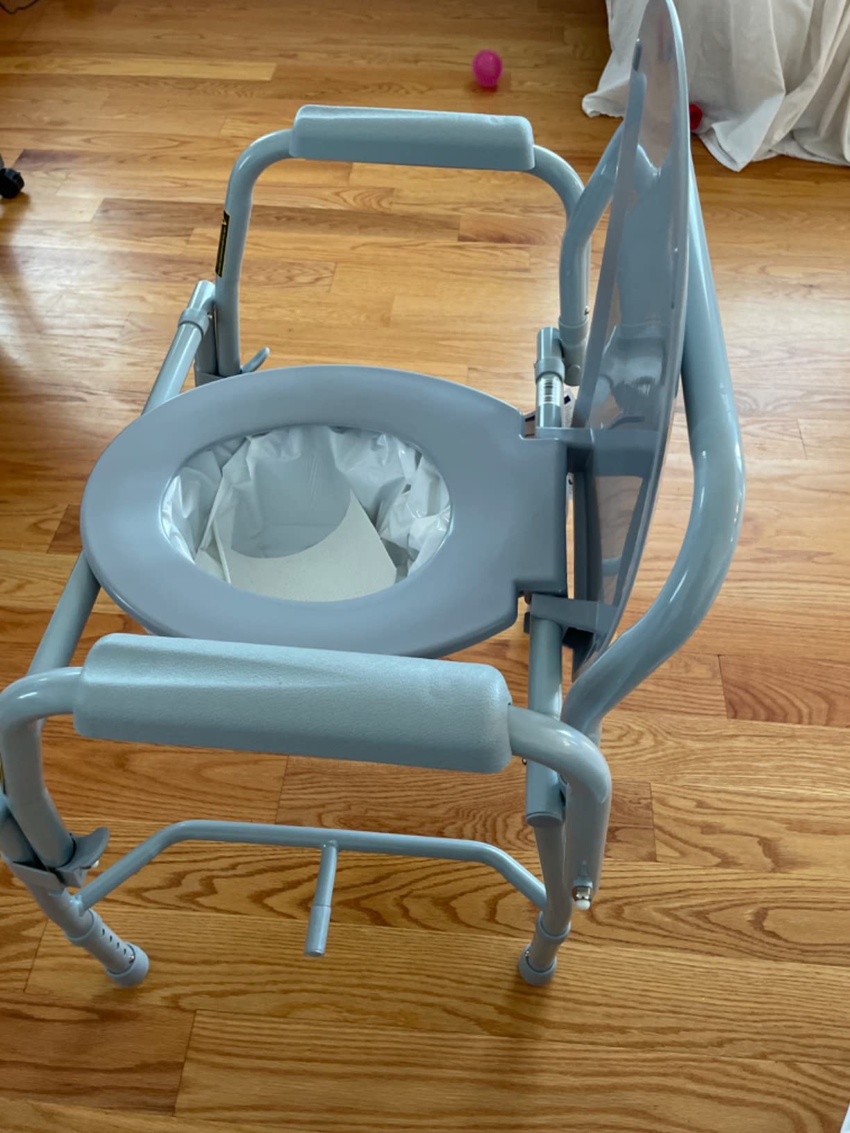 Drive Medical K. D. Deluxe Steel Drop-Arm Commode (Tool Free) customer photo 2