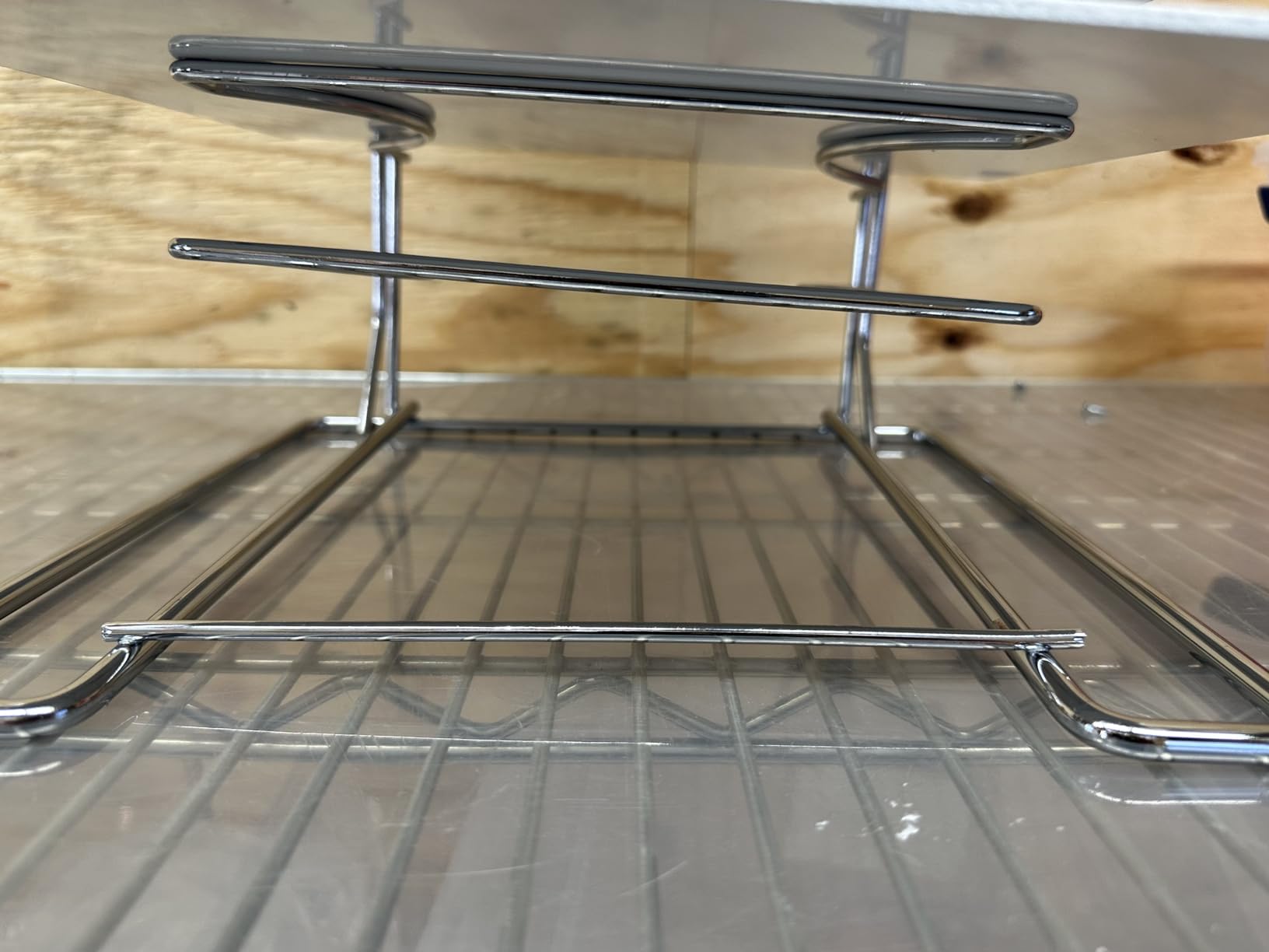 Winco APZT-1015 15-Slot Aluminum Pizza Pan Rack customer photo 1