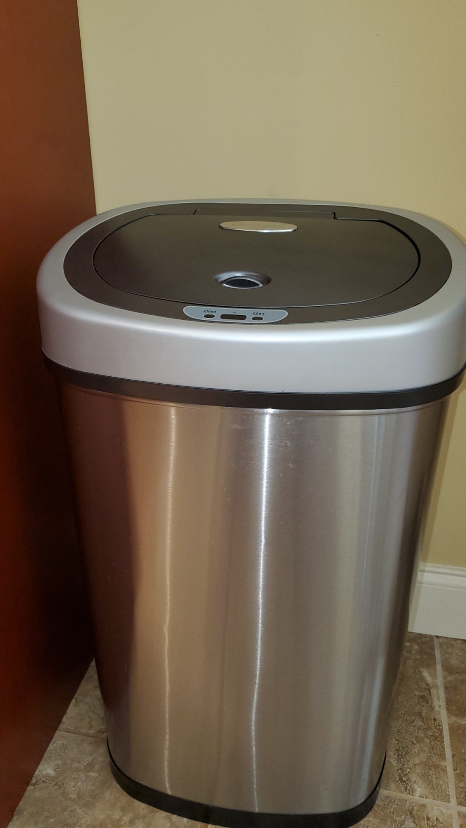 Nine Stars 13 Gallon Oval Automatic Trash Can, 50L Touchless Motion Sensor Kitchen Garbage Can with Odor-Sealing Black Lid, Silver Stainless Steel customer photo 1