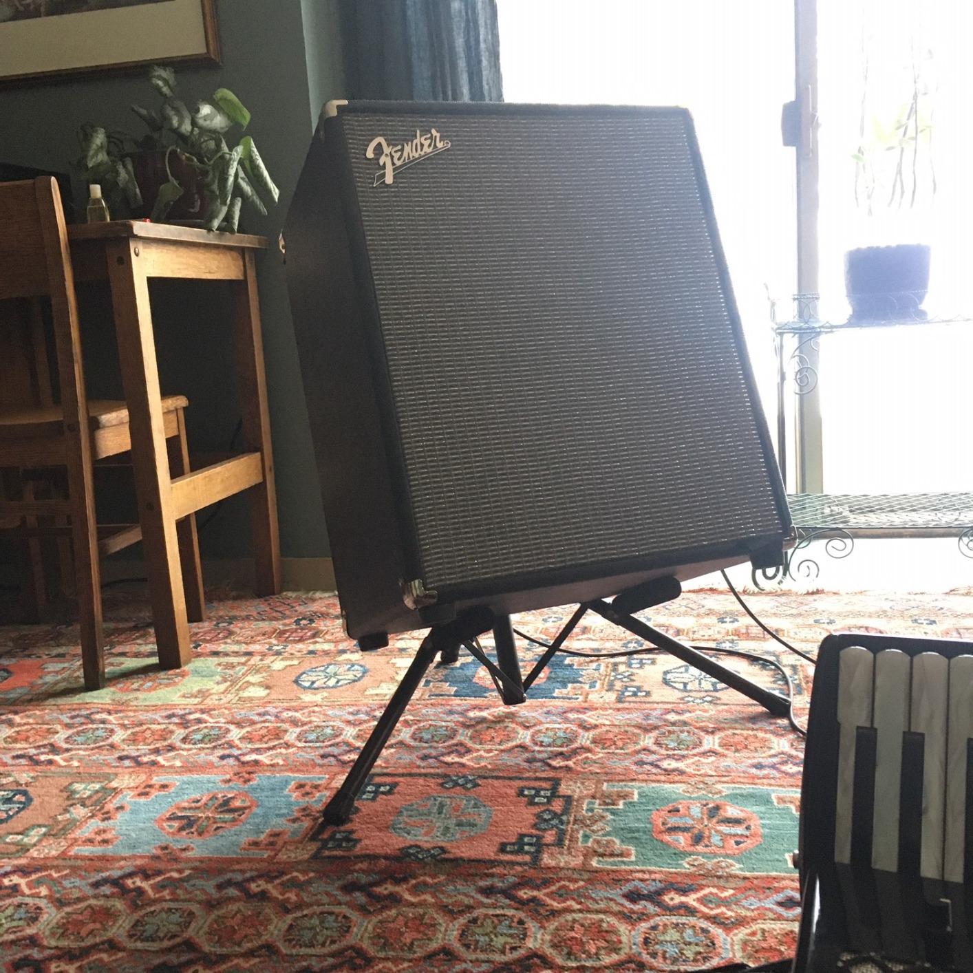 On-Stage RS7500 Tiltback Tripod Guitar Amplifier Stand customer photo 1
