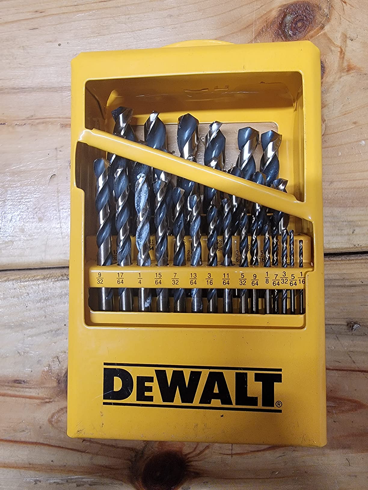 DEWALT Titanium Nitride Coated Drill Bit Set with Pilot Point, 29-Piece (DW1369) customer photo 1