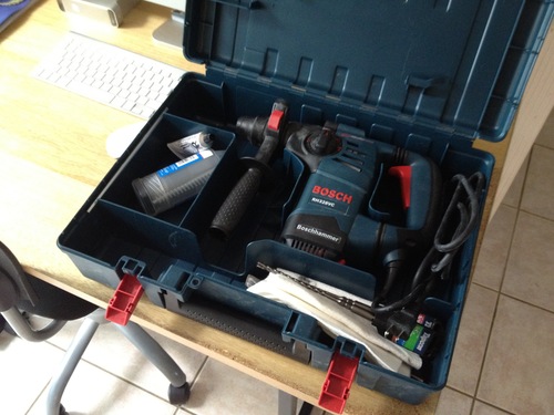 BOSCH 8.0 Amp RH328VC SDS-plus 1-1/8 In. Rotary Hammer for Concrete | 8.0 Amp motor, 2.4 ft.-lbs. impact energy, active vibration control, demolition, concrete, jackhammer, demolition hammer customer photo 1