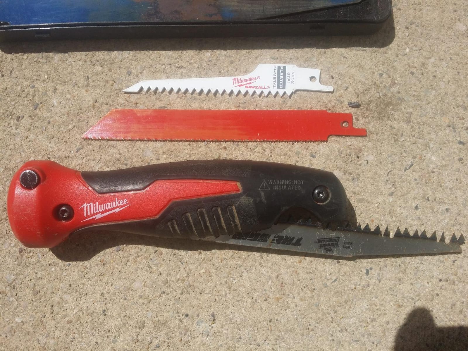 Milwaukee 48-22-0305 6 Inch Folding Jab Saw Compatible with Sawzall Reciprocating Saw Blades (Multi Purpose Blade Included) customer photo 1