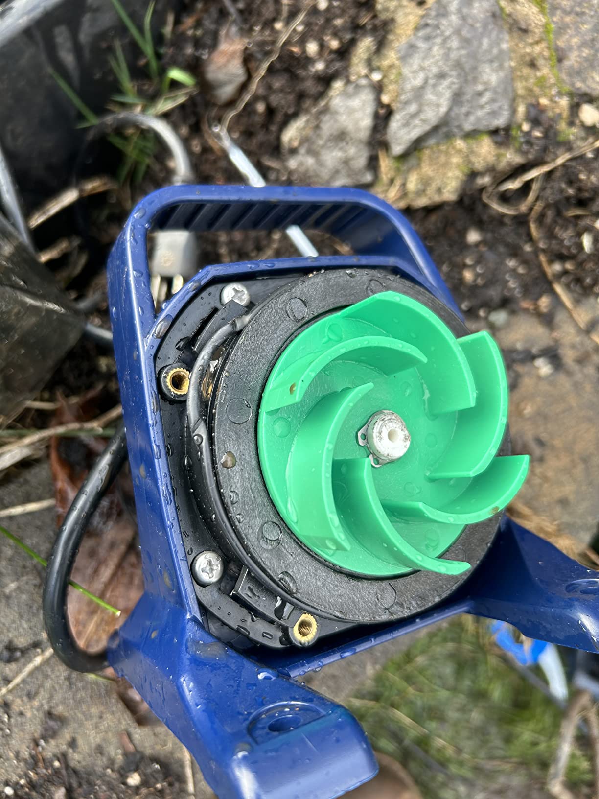 Alpine Corporation PAL3100 | 3100 GPH Submersible Water Pump with 33-ft Cord — Quiet 276W Motor, 21.5-ft Lift — Multi-Angle Flow for Ponds, Waterfalls & Fountains — Durable & Efficient customer photo 1