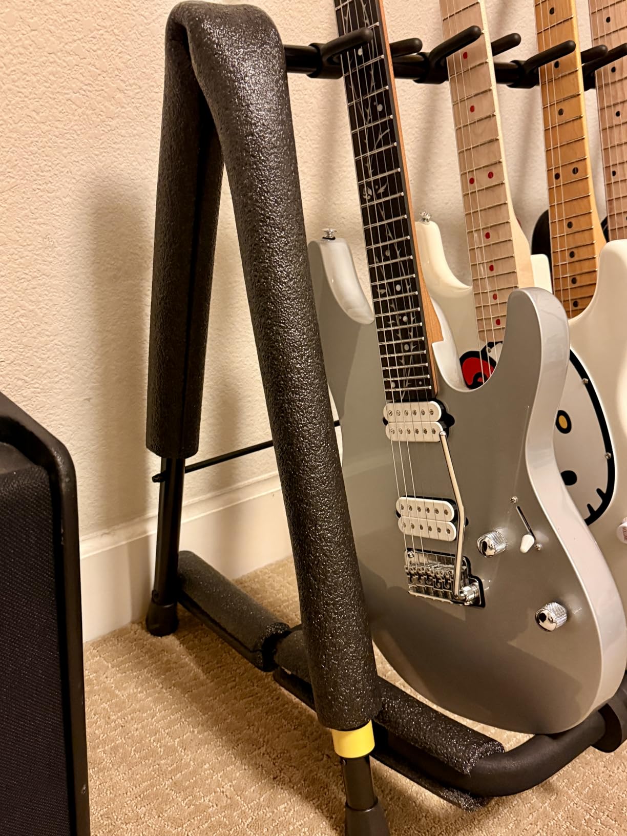 Hercules Stands GS525B 5 Space Guitar Rack customer photo 1