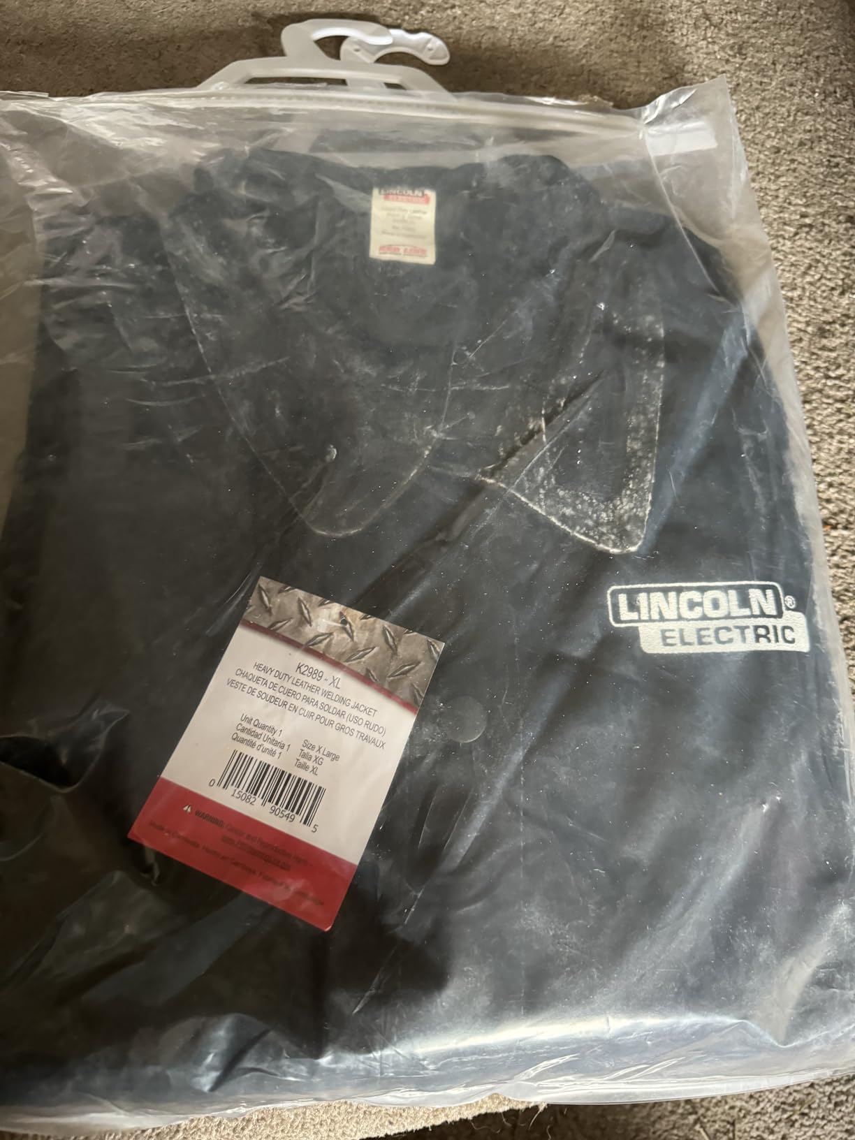 Lincoln Electric Heavy Duty Leather Welding Jacket | Ideal for High Amperage or Out of Position Welding | Medium | K2989-M,Black/Red customer photo 1