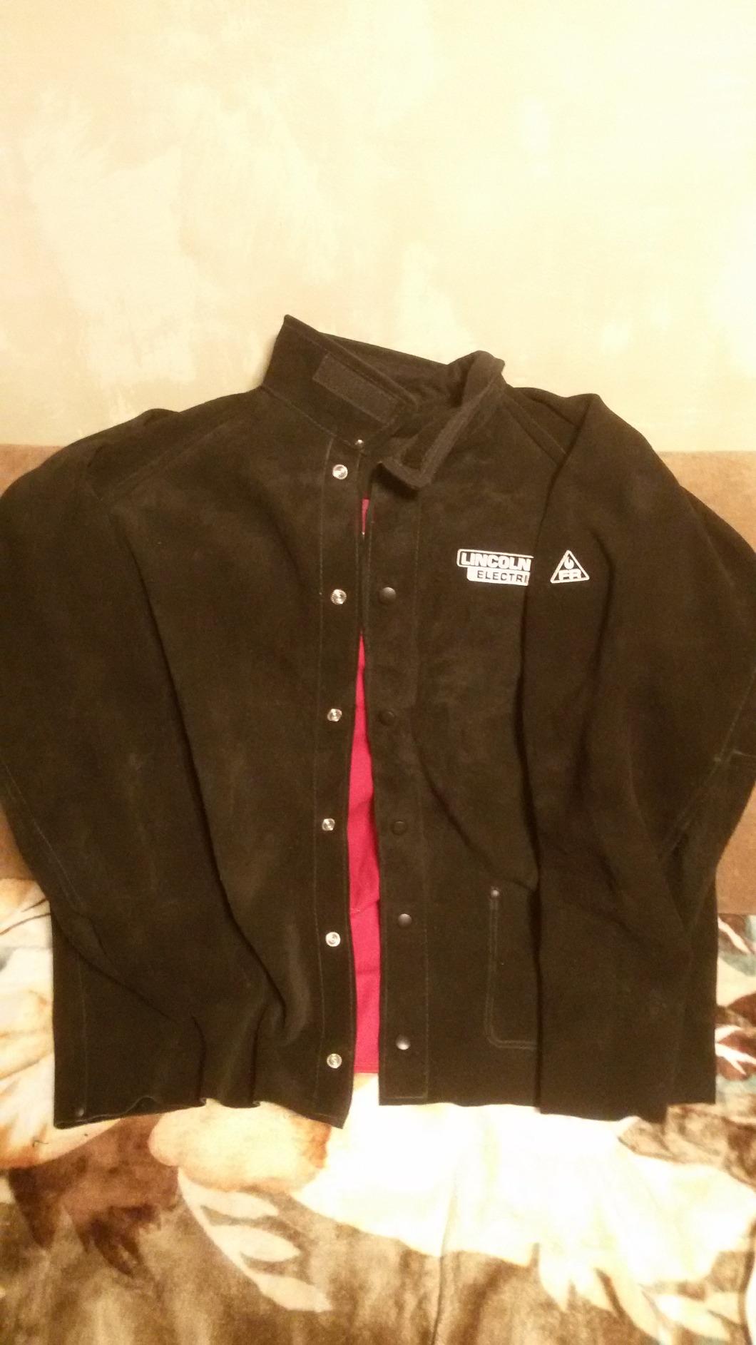 Lincoln Electric Heavy Duty Leather Welding Jacket | Ideal for High Amperage or Out of Position Welding | Medium | K2989-M,Black/Red customer photo 2