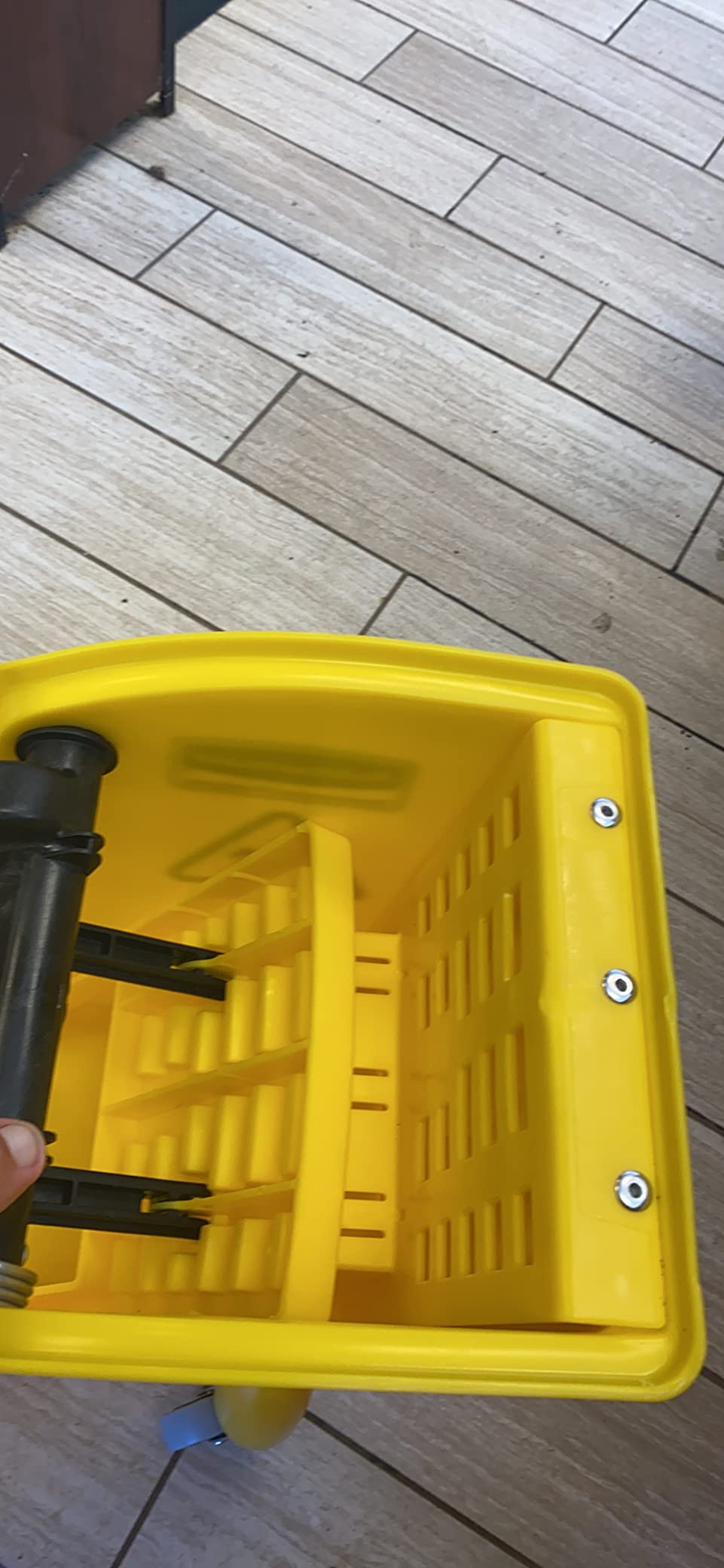 Rubbermaid Commercial Products 31 QT Tandem Mop Bucket and Wringer Combo on Wheels, Yellow, for Floor Cleaning/Wet Mopping customer photo 2