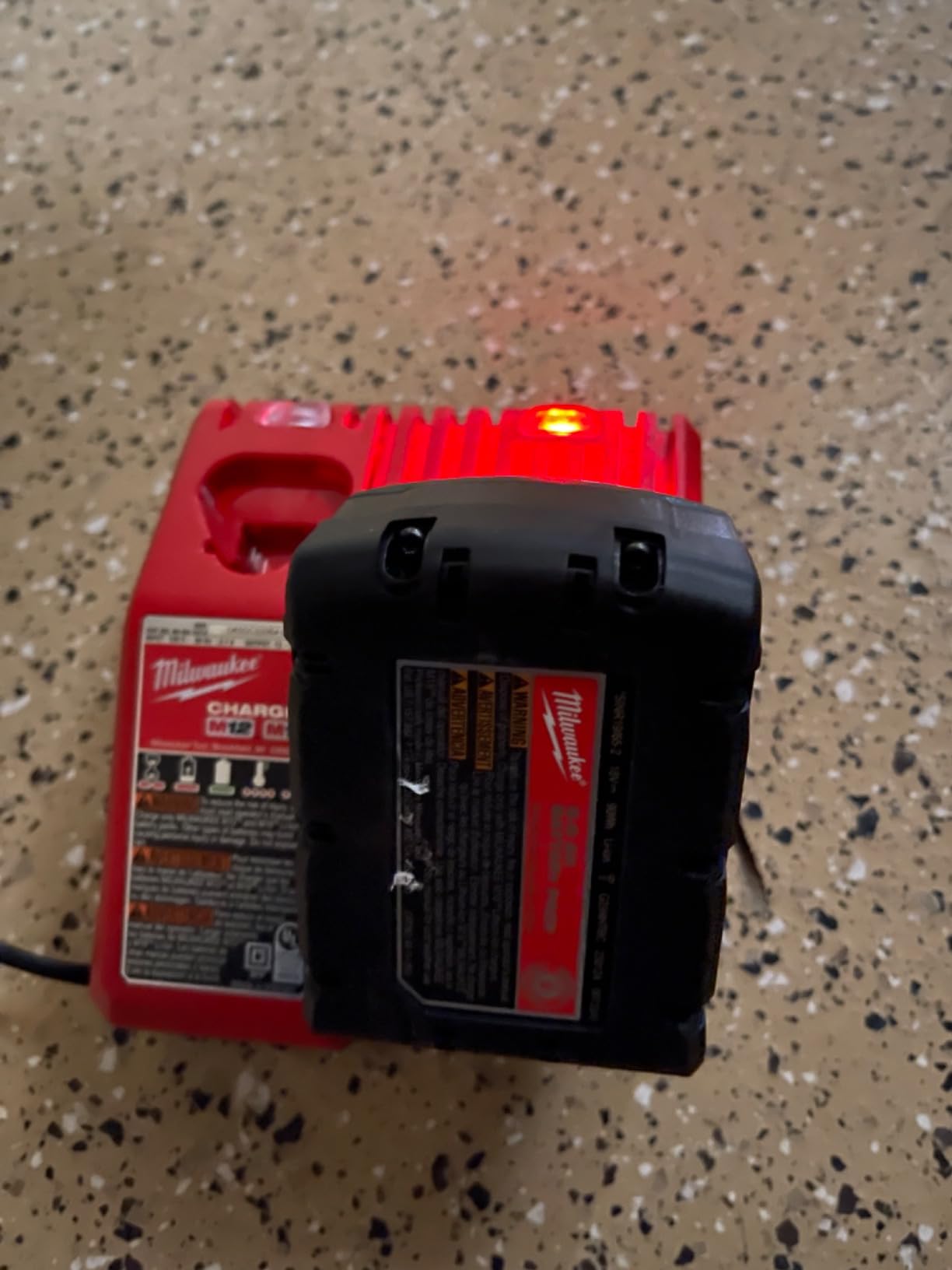 Milwaukee 48-59-1812 M12 or M18 18V and 12V Multi Voltage Lithium Ion Battery Charger w/ Onboard Fuel Gauge customer photo 2