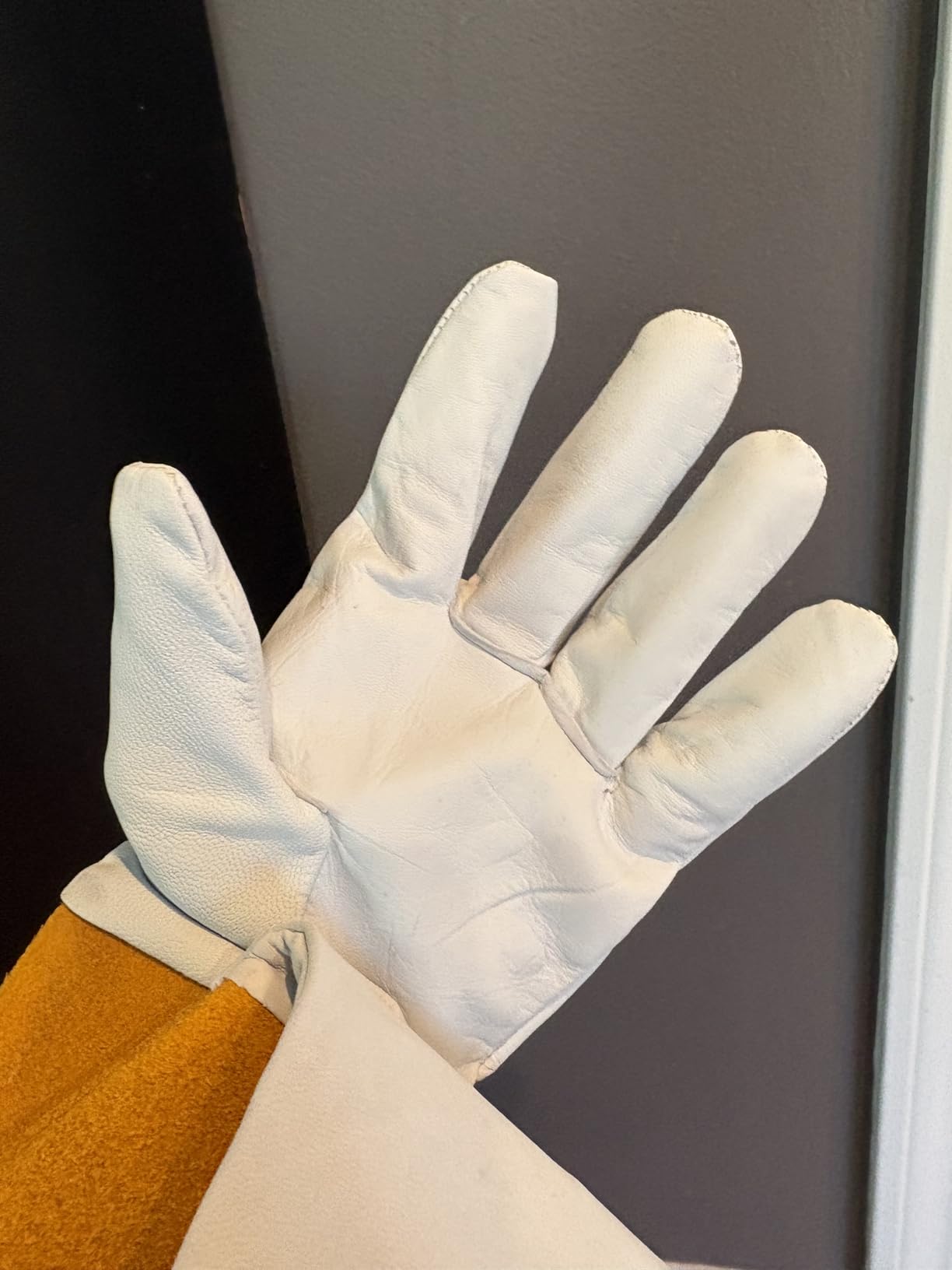 IRONCAT 6141 Kidskin TIG Welding Gloves – Large, Kevlar Thread Welding Gloves with 4 in. Gold Cuff, Straight Thumb, Pearl, Natural customer photo 1