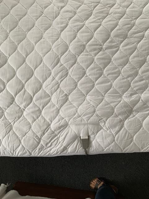Sunbeam Electric Premium Water Resistant Restful Quilted Heated Mattress Pad, 12 Heat Settings, 12-Hour Selectable Auto Shut-Off, Fast Heating, Cozy Warming Bed, Queen, 60
