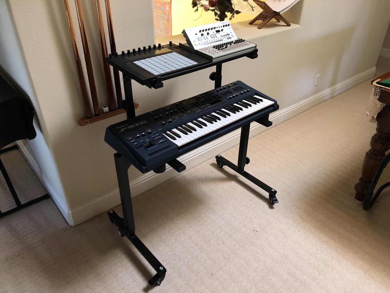 K&M Konig & Meyer 18810.015.55 Table Style Keyboard Stand Omega - Sturdy Height Adjustable Frame - Folds Flat Portable - Fits Piano and Electric Keyboards - For Adult and Youth Musicians - Black customer photo 1