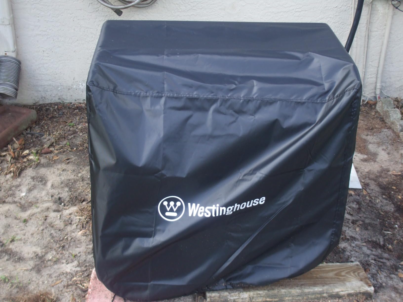 Westinghouse Outdoor Power Equipment WGen Generator Cover - Universal Fit For Portable Generators Up to 9500 Rated Watts customer photo 1
