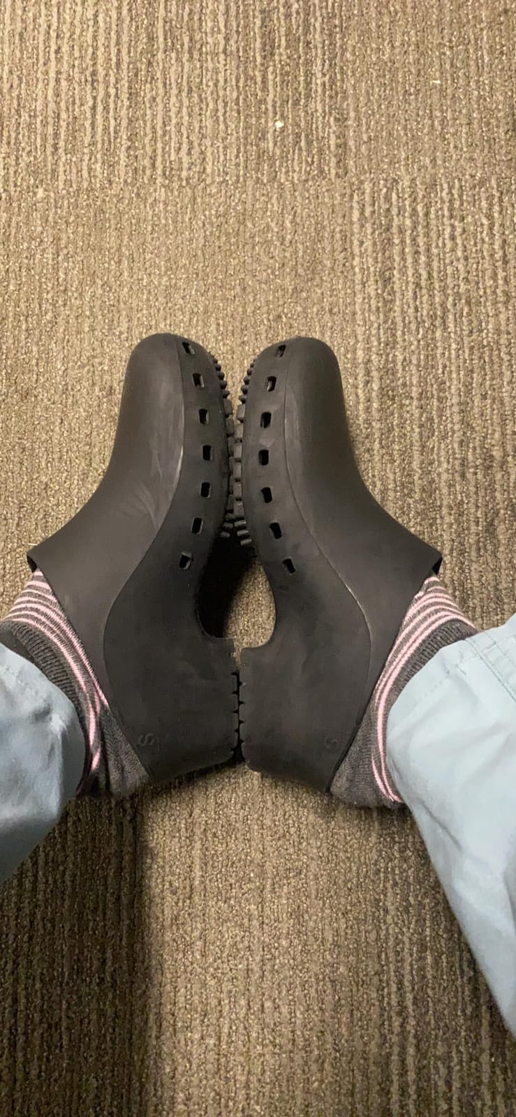 Classic Work Clogs Without Holes - Unisex Nursing Clogs - Non Slip Autoclavable Rubber Kitchen Shoes customer photo 1