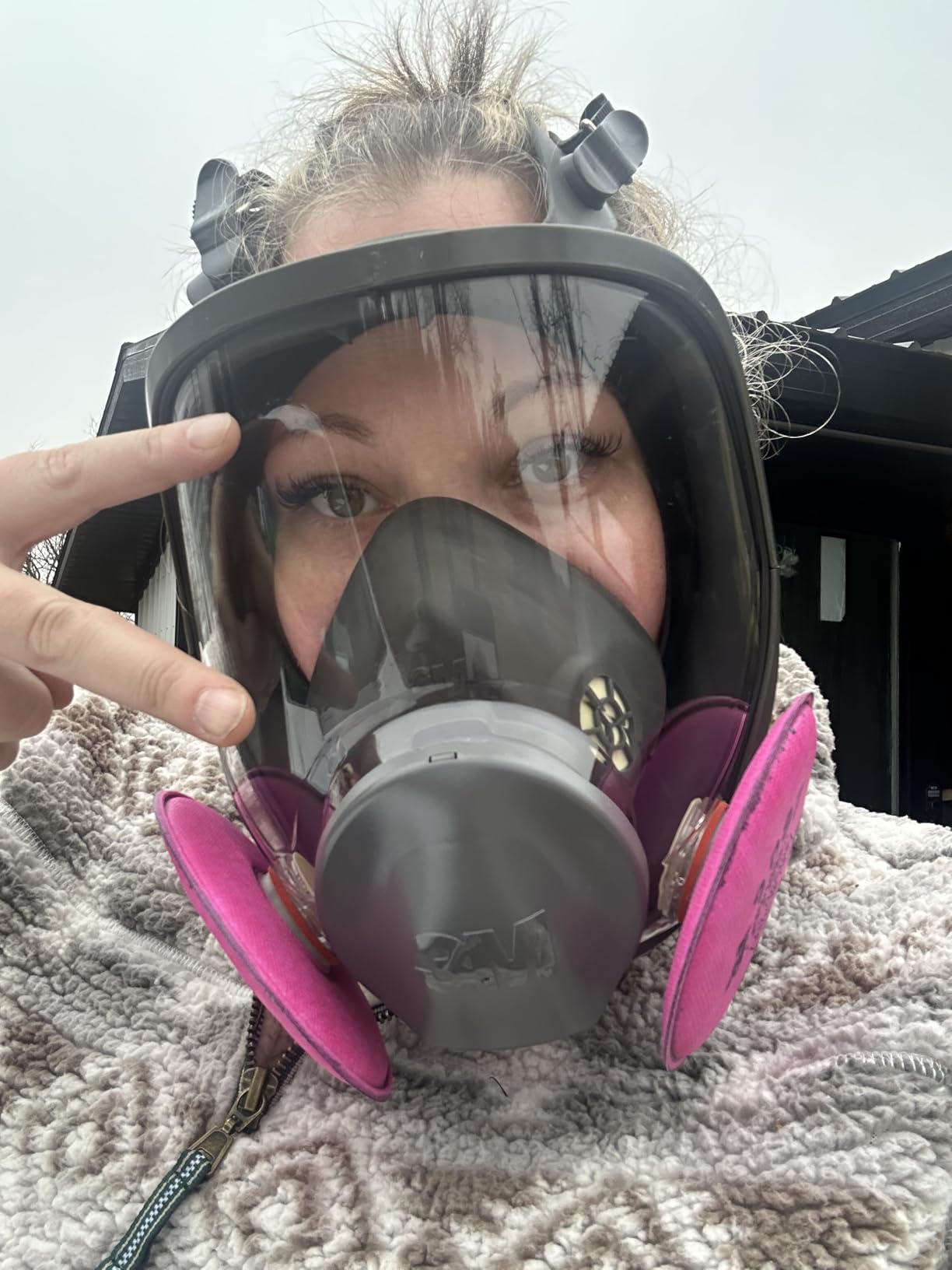 3M Respirator Kit, Full Face 6800, Reusable, Medium, Plus 4 Particulate Filters 2097, P100 for Mold Remediation, Dust, Lead, Asbestos customer photo 2