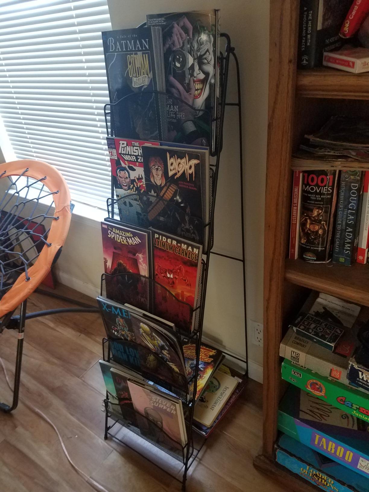 Safco Onyx Mesh Magazine Holder, Ladder Style Display Rack with 5 Pockets, Brochure Organizer, Commercial-Grade Steel Construction, Black customer photo 2