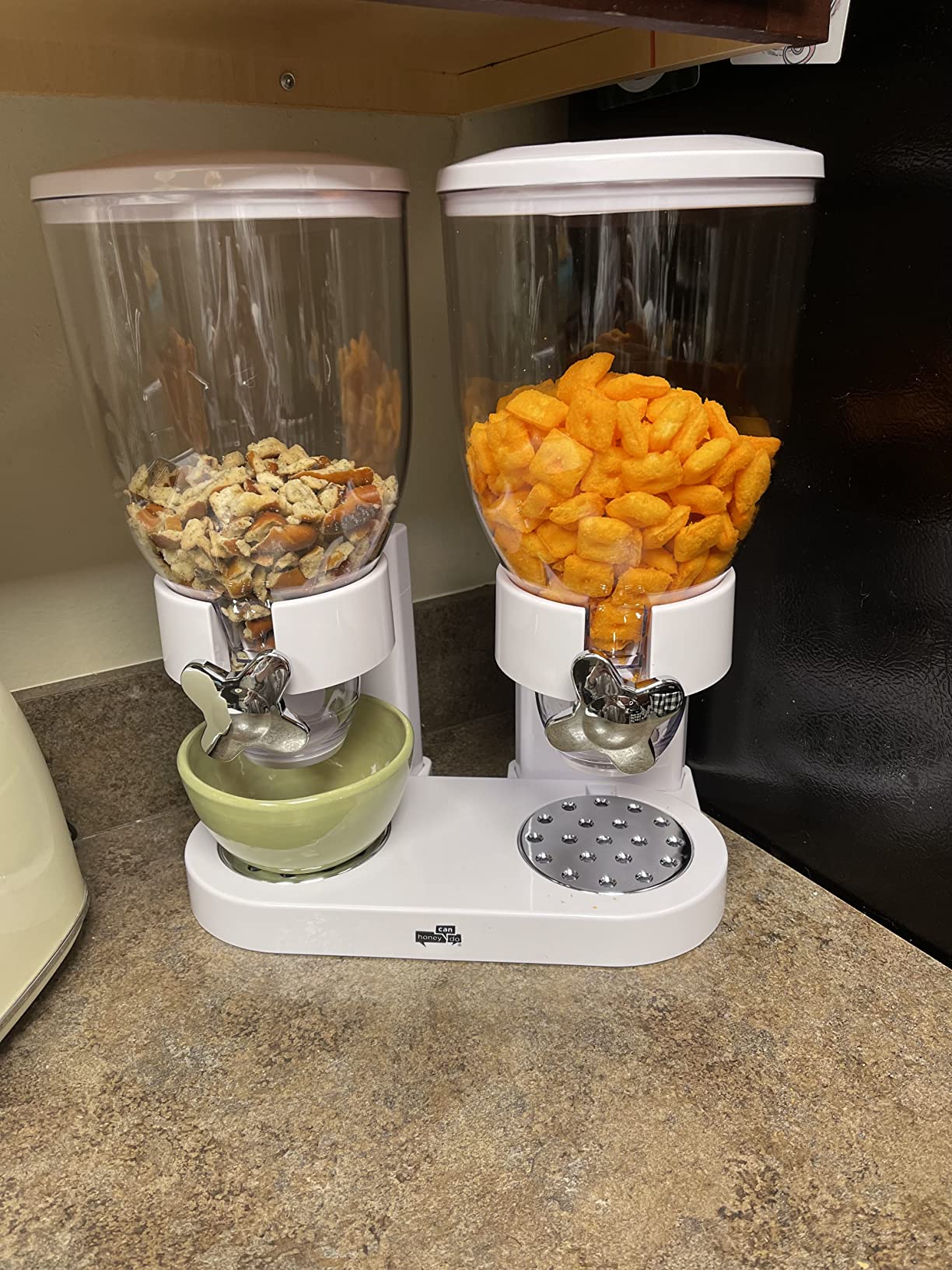 Zevro /GAT201C Indispensable Dry Food Dispenser, Dual Control, White/Chrome customer photo 1