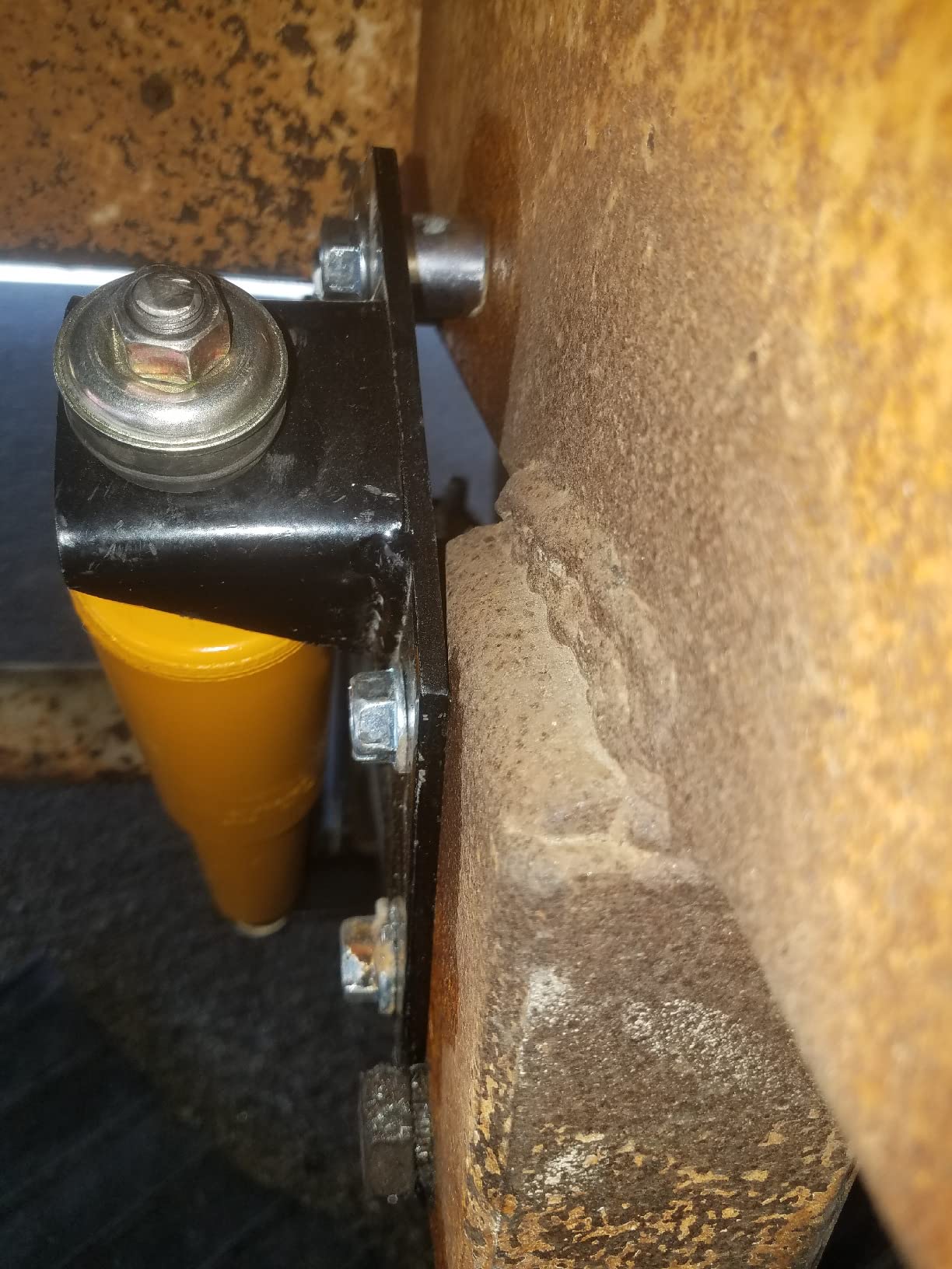 Lippert Heavy-Duty Shock Mount Kit for RV Trailers, Fits 2-3/8 in. Axle Tube, Shock Absorbing, Complete Bolt-on Mounting Kit, Gas Shocks, Suspension Repair Parts - 281255 customer photo 2