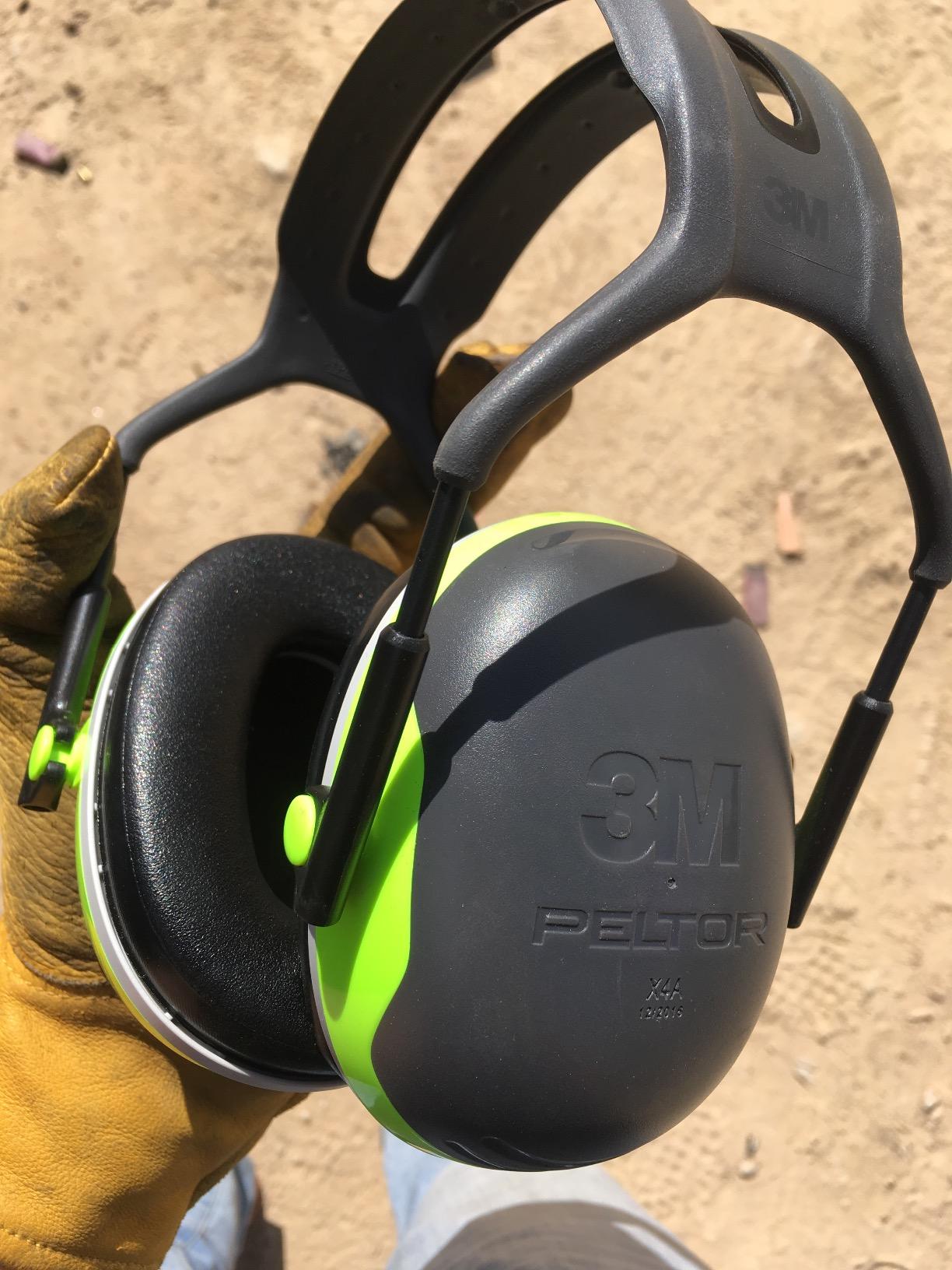 3M PELTOR Hearing Protection Earmuffs, X4 Series Noise Protection, Construction, Manufacturing, Assembly, Sanding customer photo 1