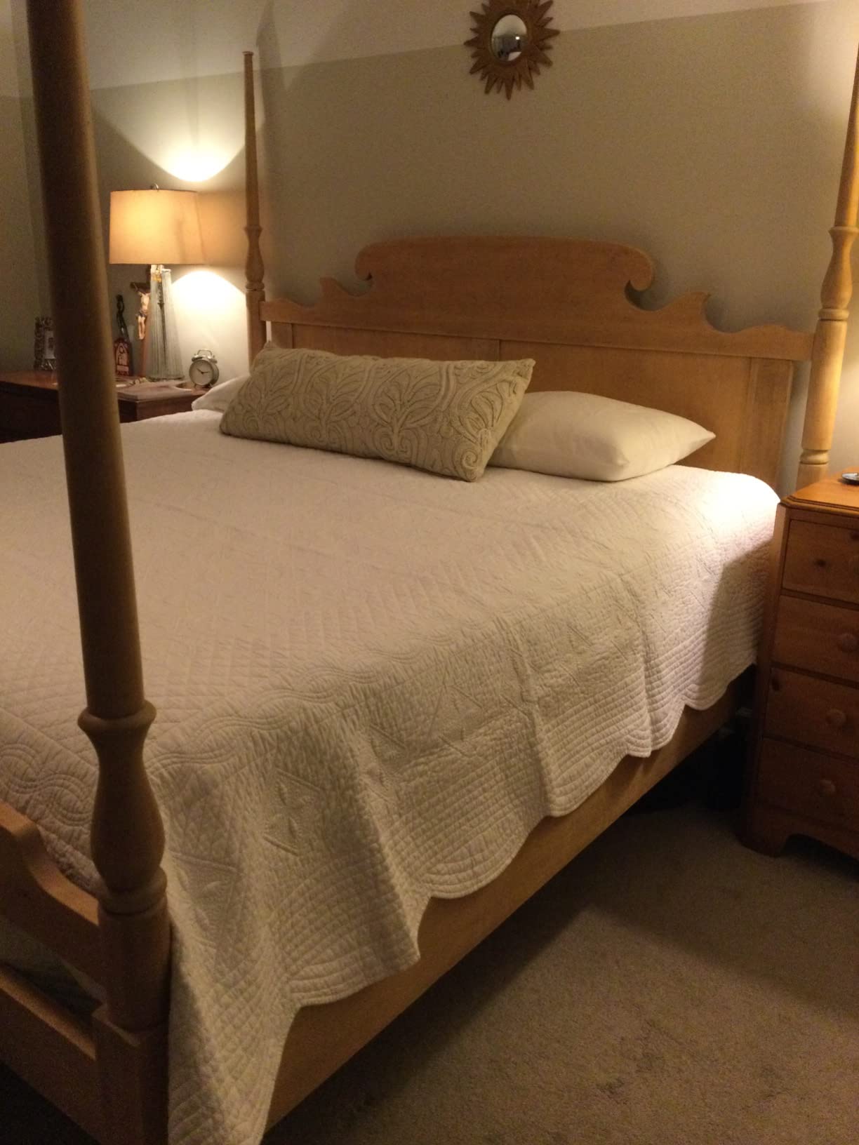 Calla Angel Sage Garden Luxury Pure Cotton Matelasse Quilt, King, Ivory customer photo 1