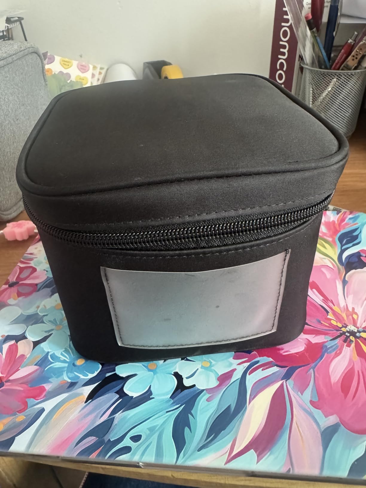 Medela Breast Milk Cooler Set with Ice Pack & 4X 5oz Storage Bottles customer photo 1