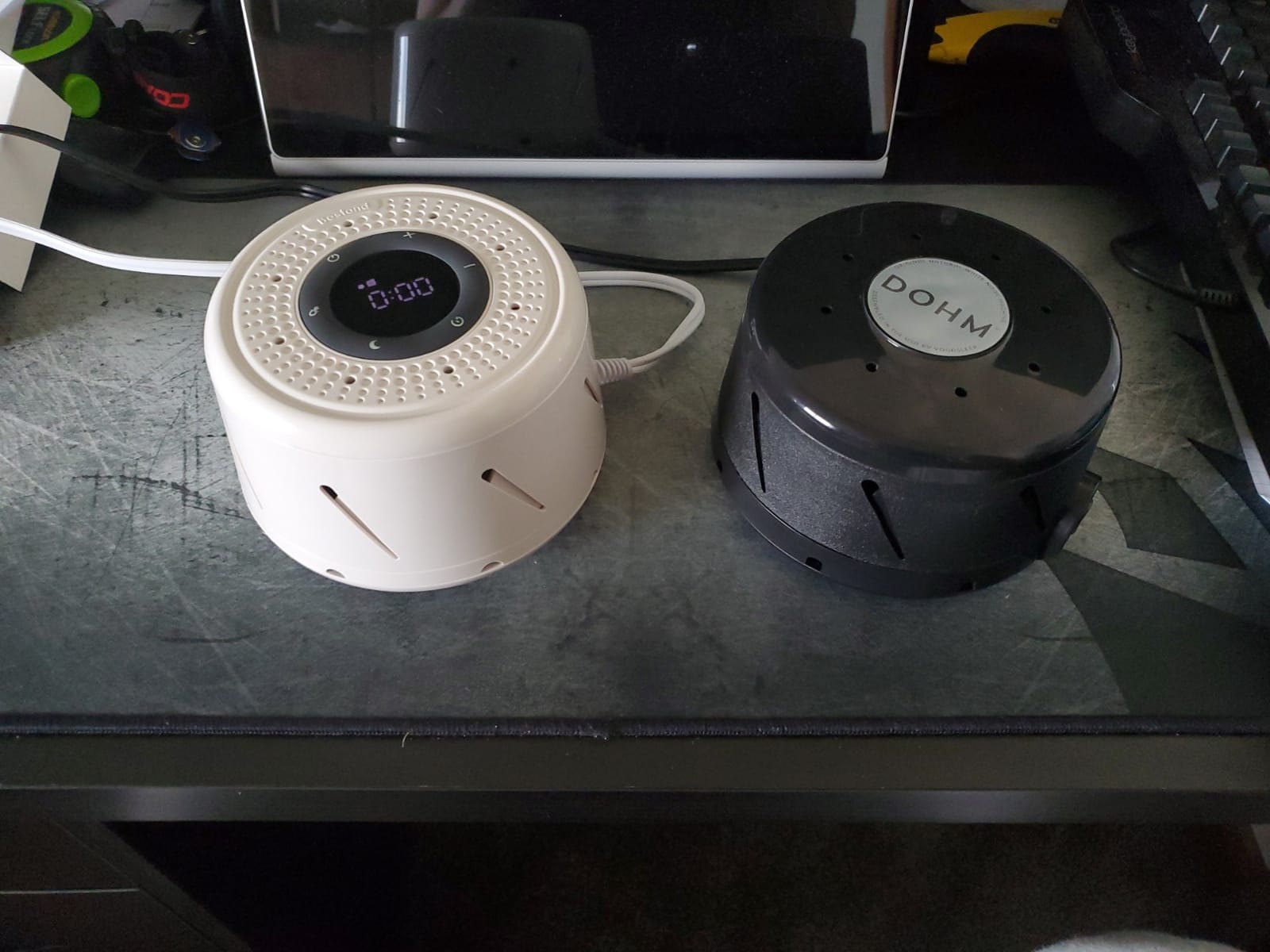 Yogasleep Dohm Classic (White) The Original White Noise Sound Machine, Soothing Natural Sounds from a Real Fan, Sleep Therapy for Adults & Baby, Noise Cancelling for Office Privacy & Meditation customer photo 1